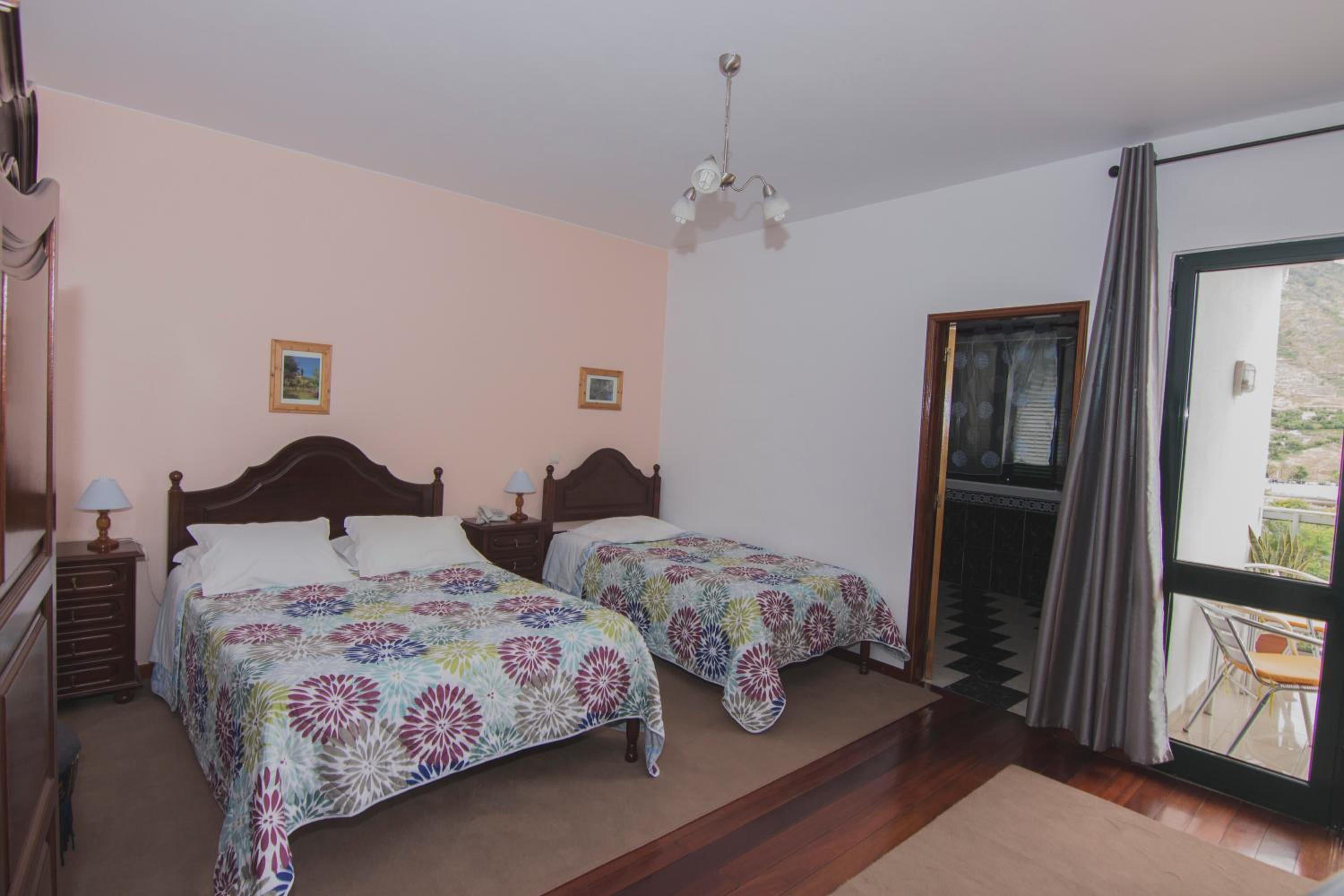 Triple Room - Photo 1