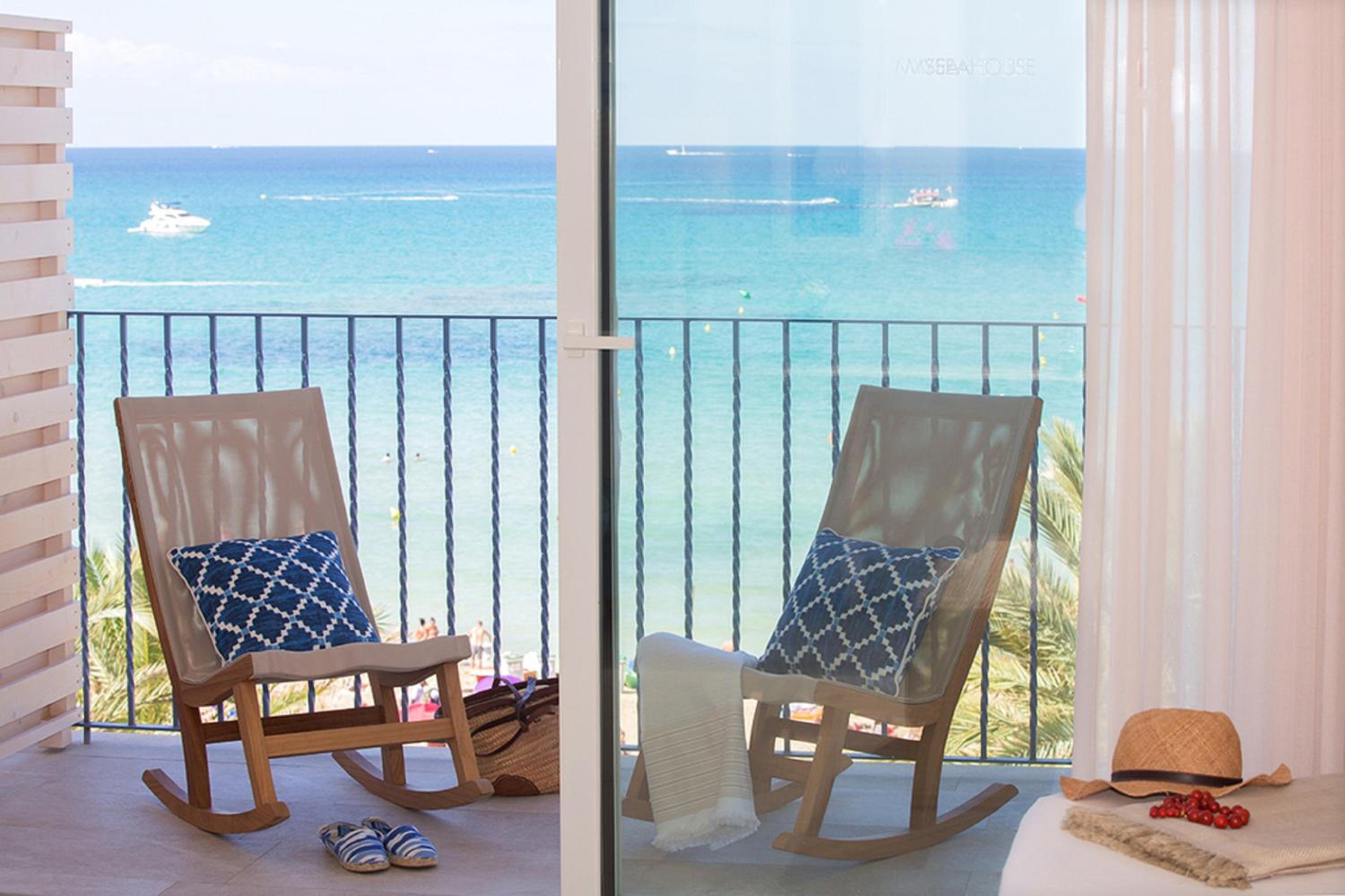 Junior Suite with Sea View - Photo 4