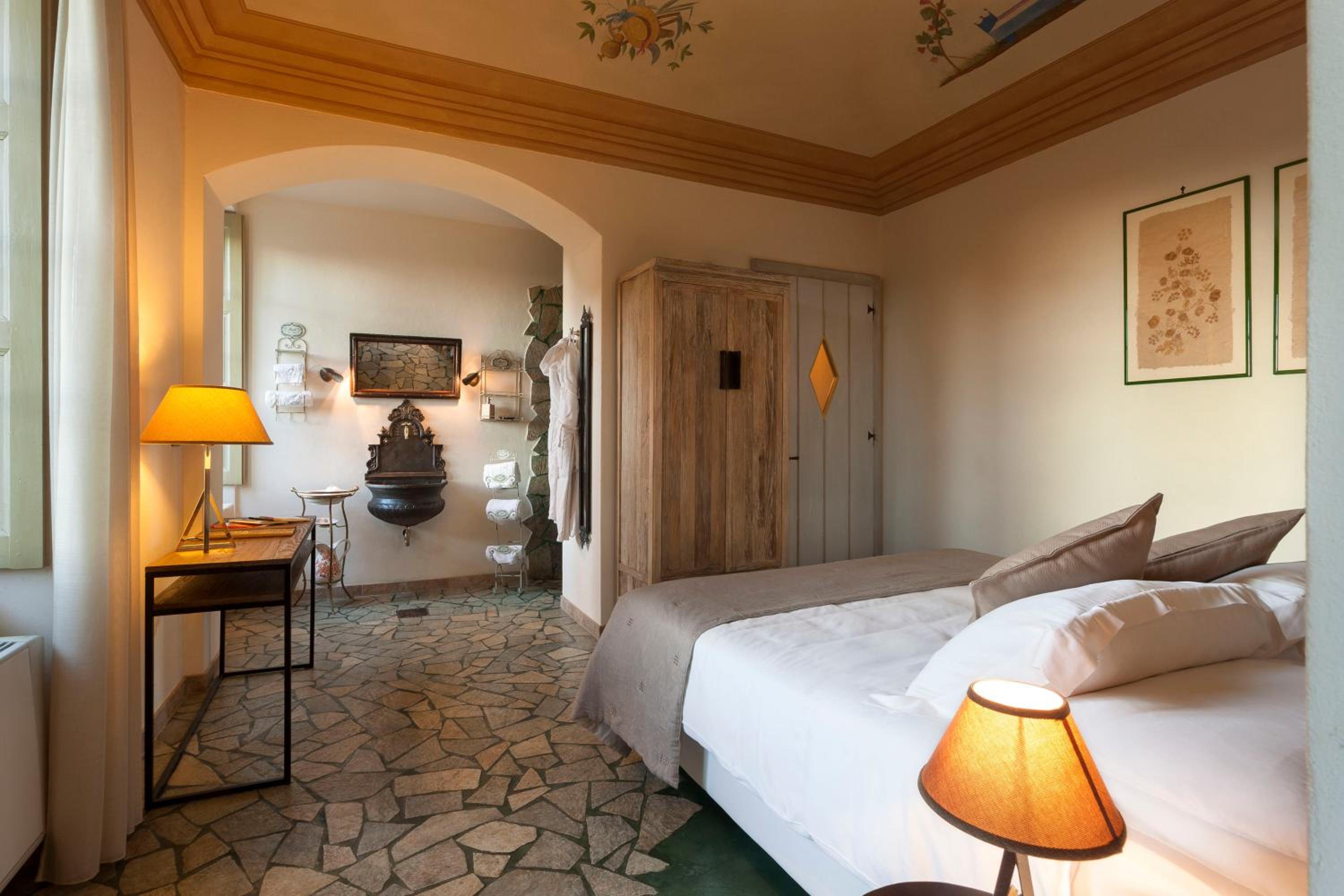 Deluxe Twin Room - Photo 1