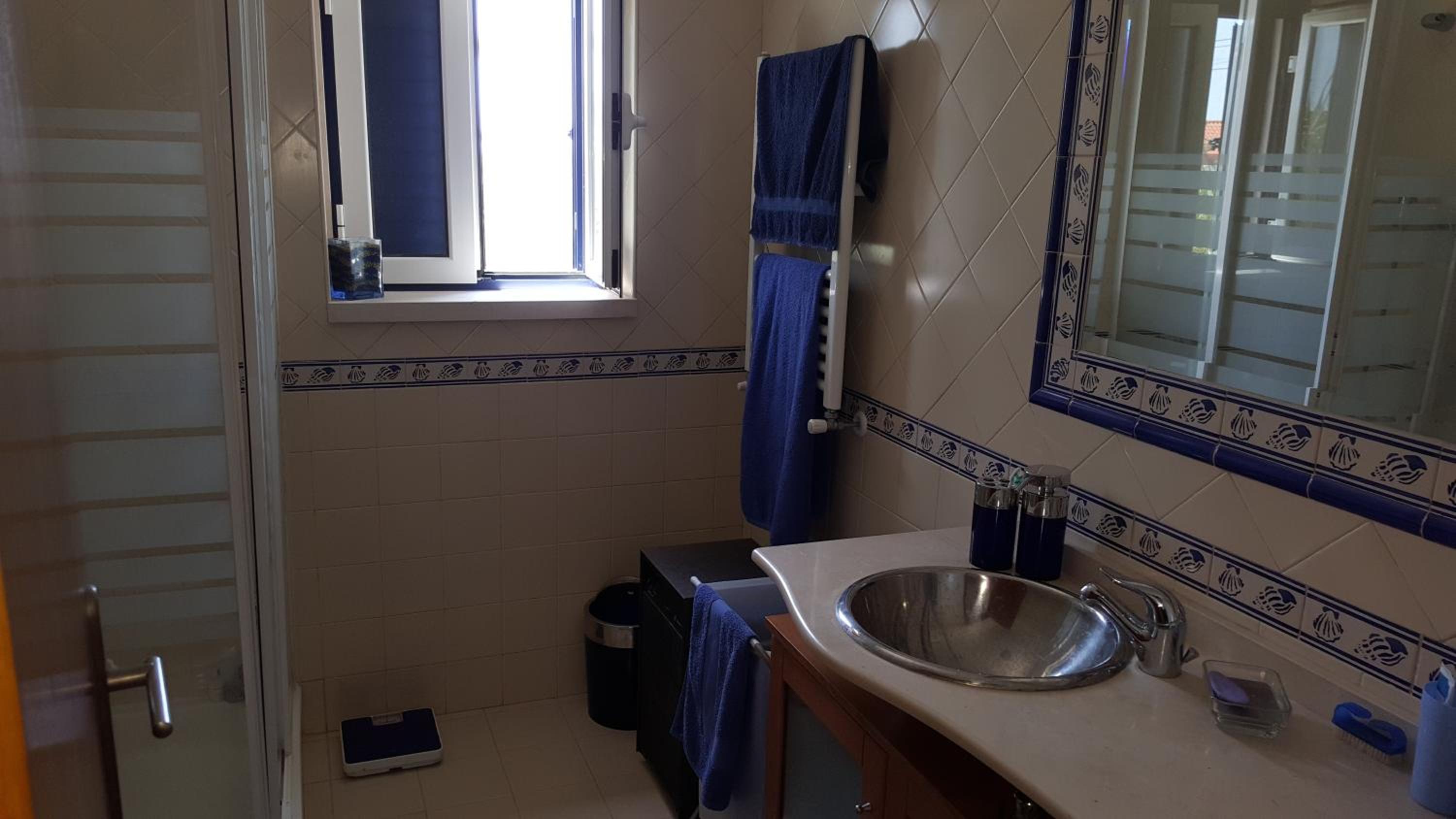 Villa with Sea View - Photo 31