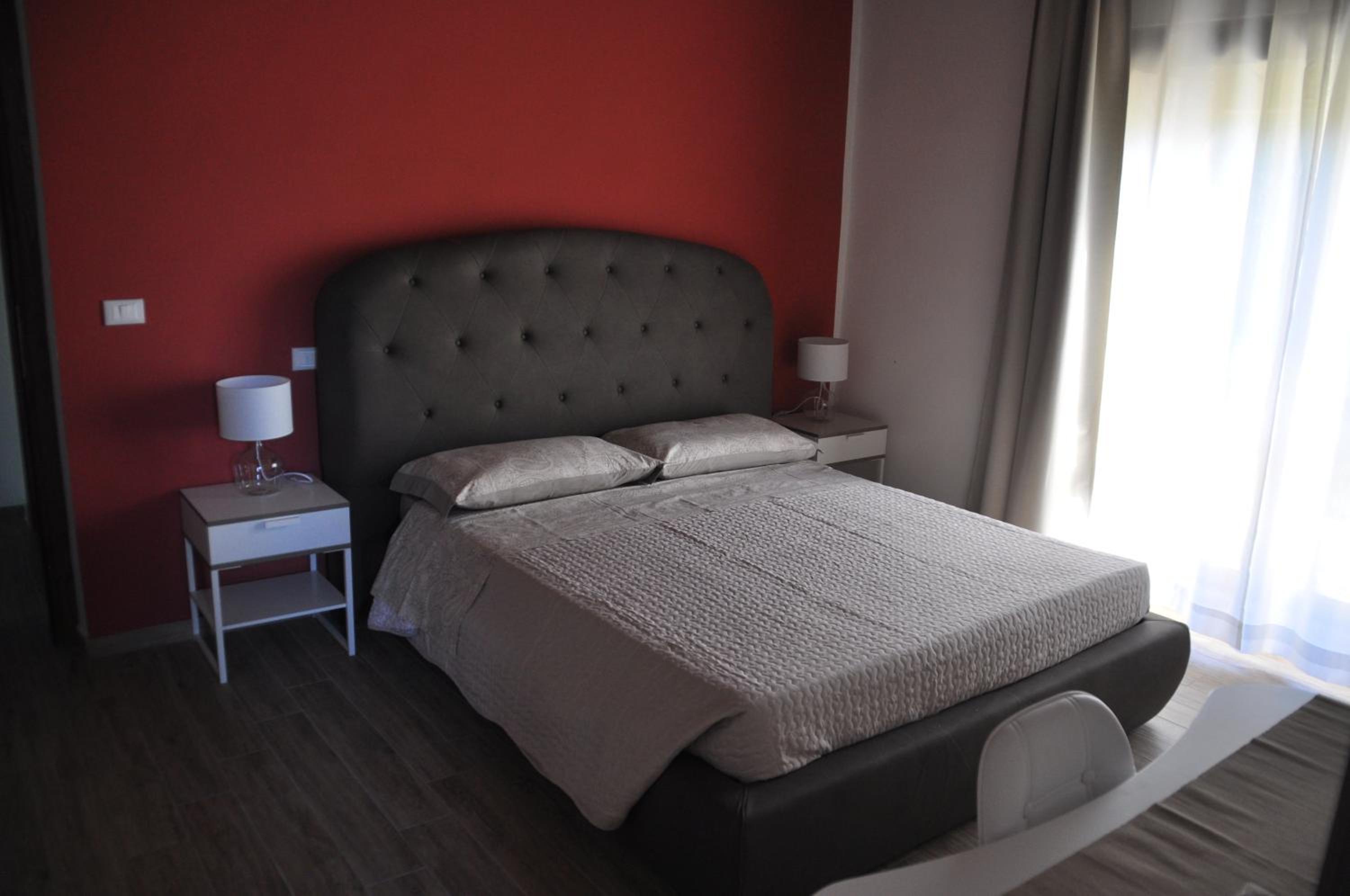 Quadruple Room with Bathroom - Photo 4