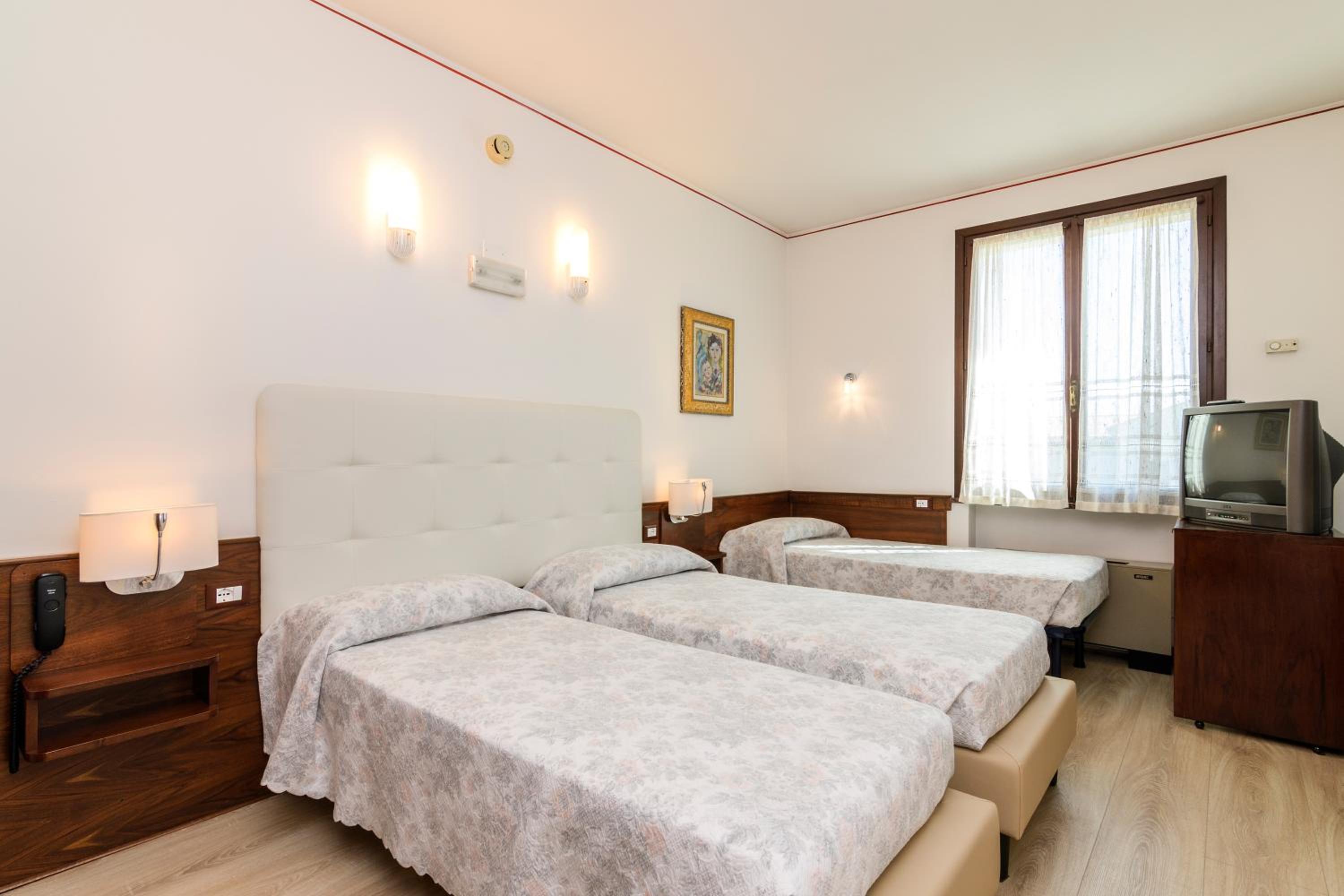 Triple Room - Photo 3