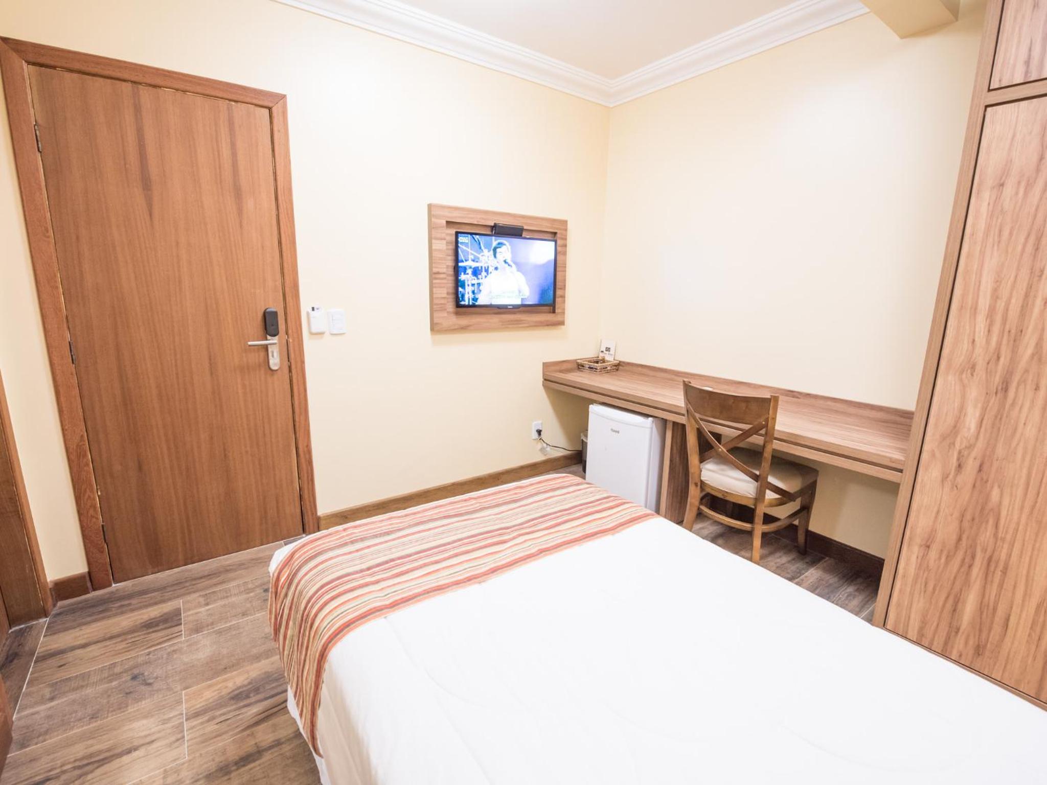 Deluxe Single Room