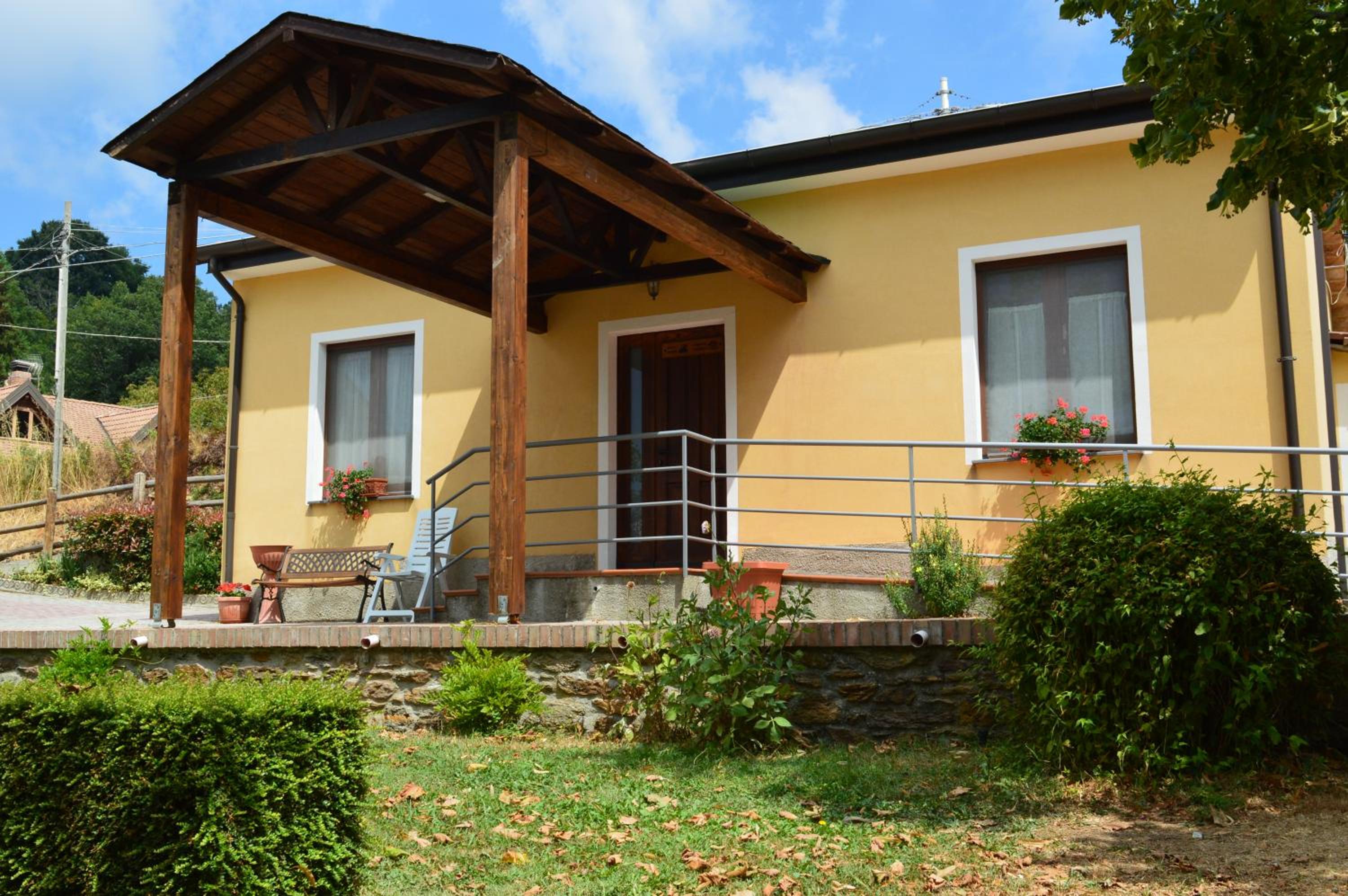 Double Room with Private Bathroom - Photo 4