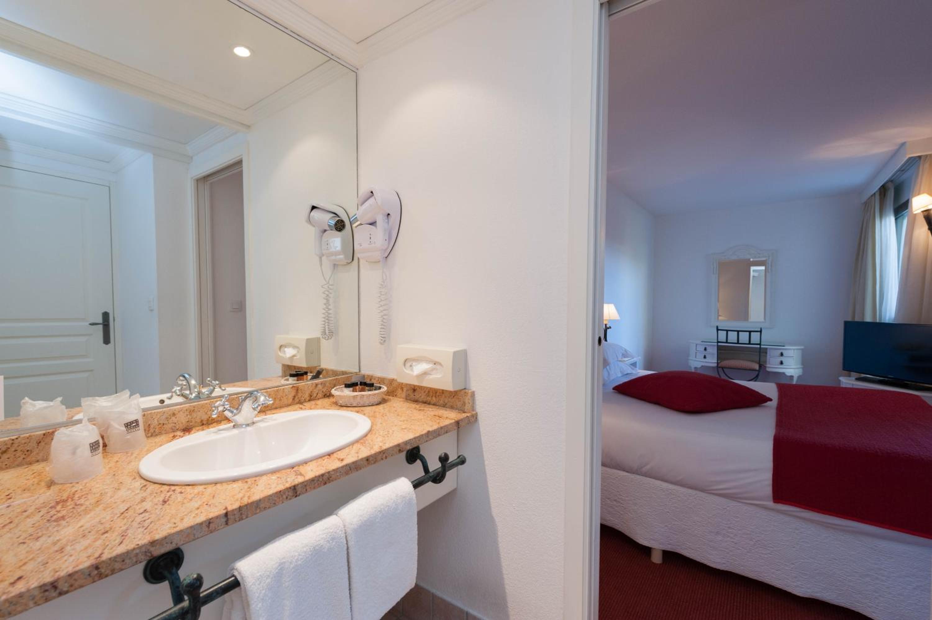Superior Double Room with Garden View photo 3