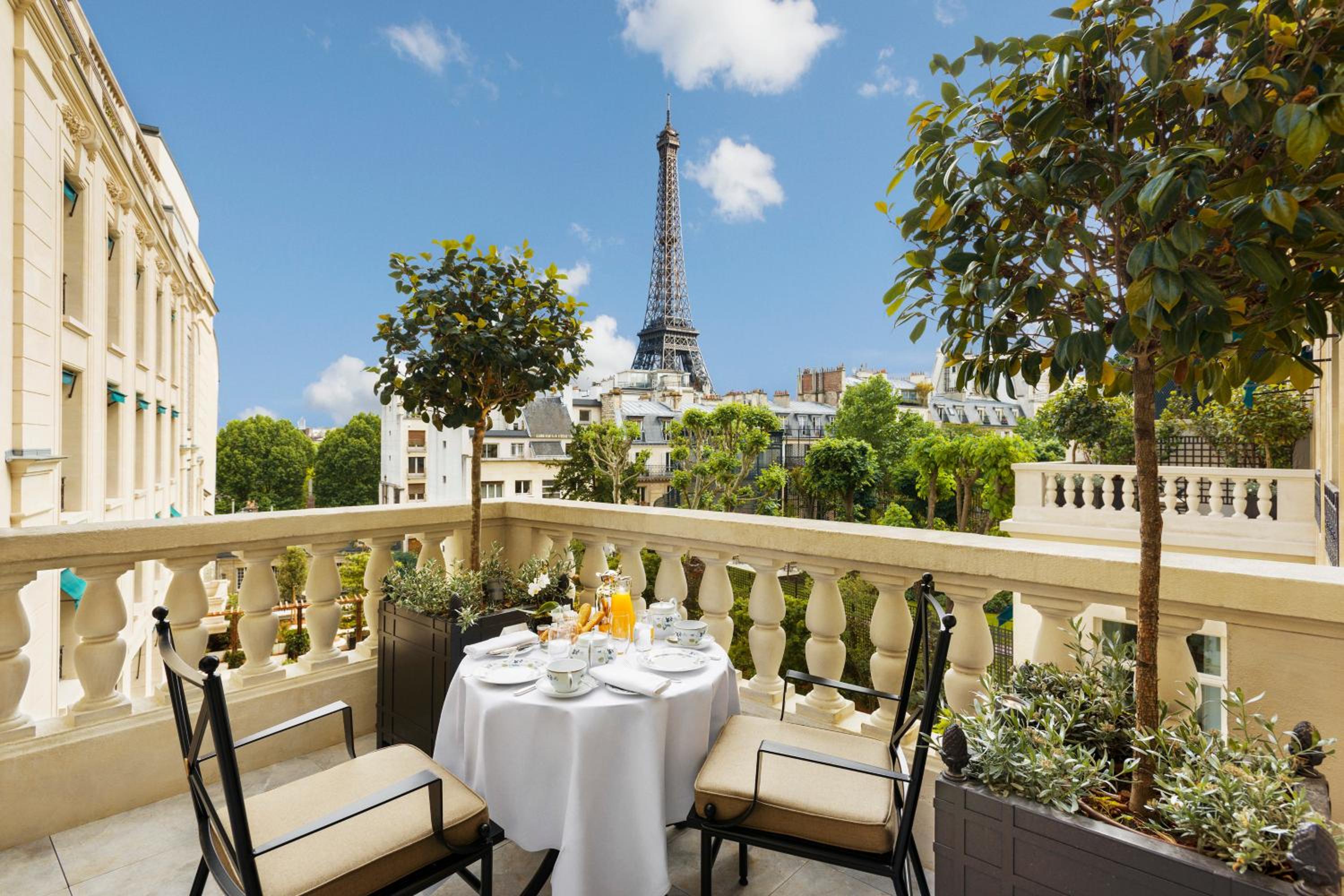 Terrace Suite Paris View thumbnail 5