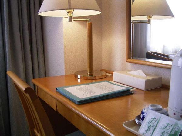 Twin Room - Non-Smoking - Photo 4