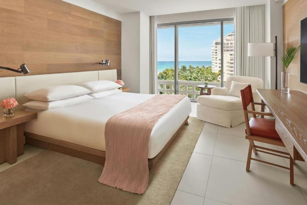 One-Bedroom King Suite with Ocean View