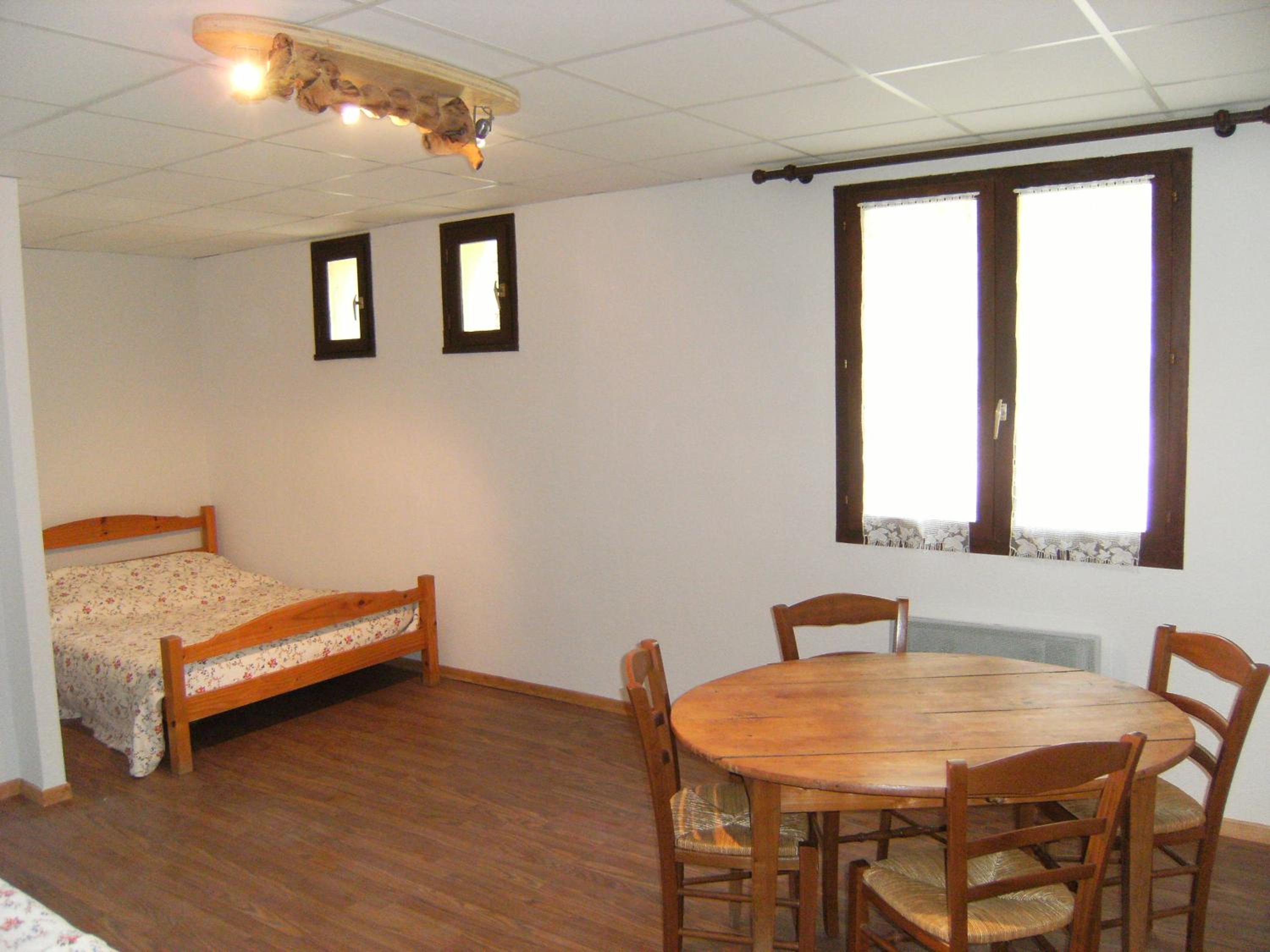 Studio with Mountain View - Photo 1