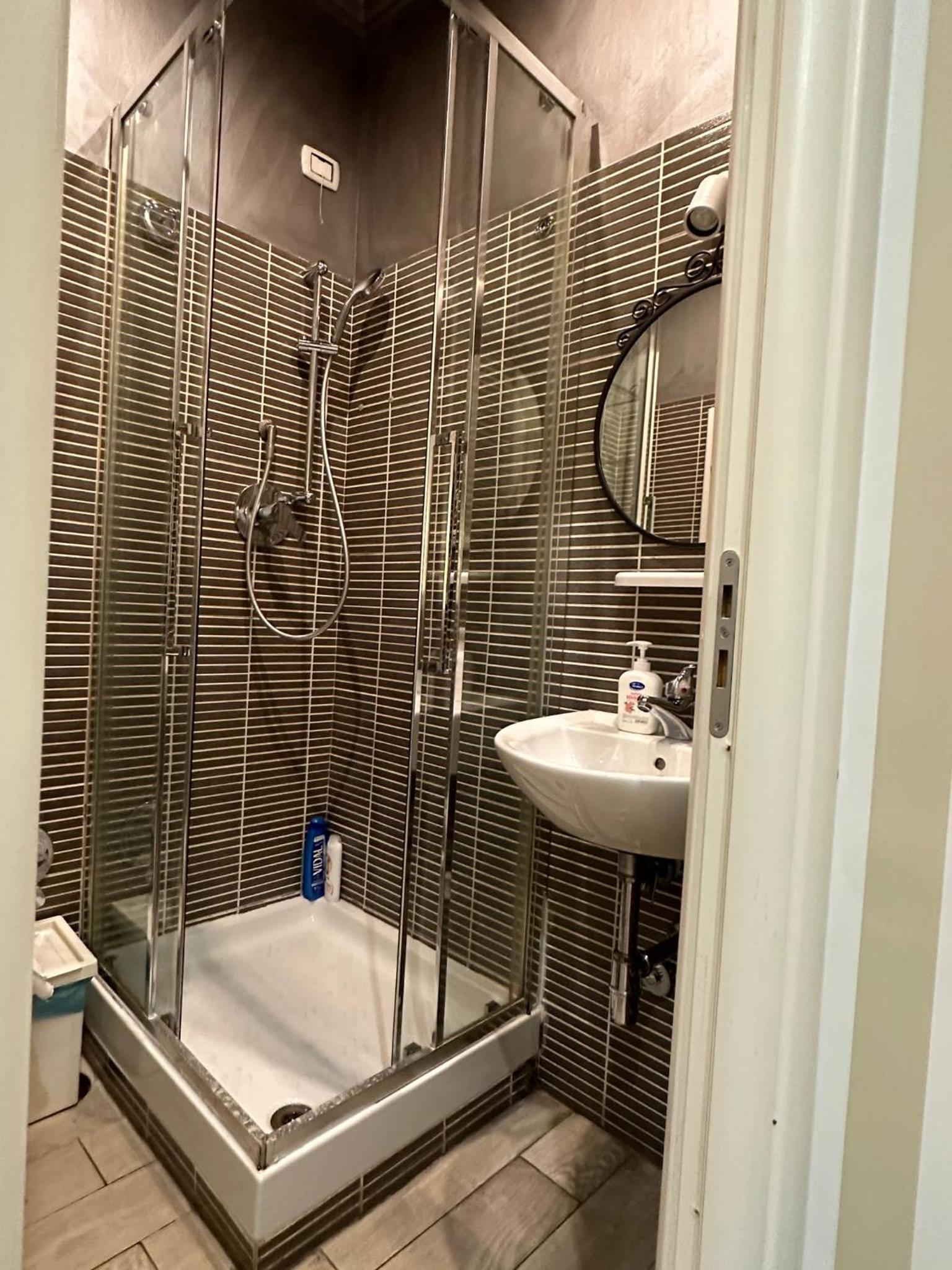 Triple Room with Private Bathroom photo 1