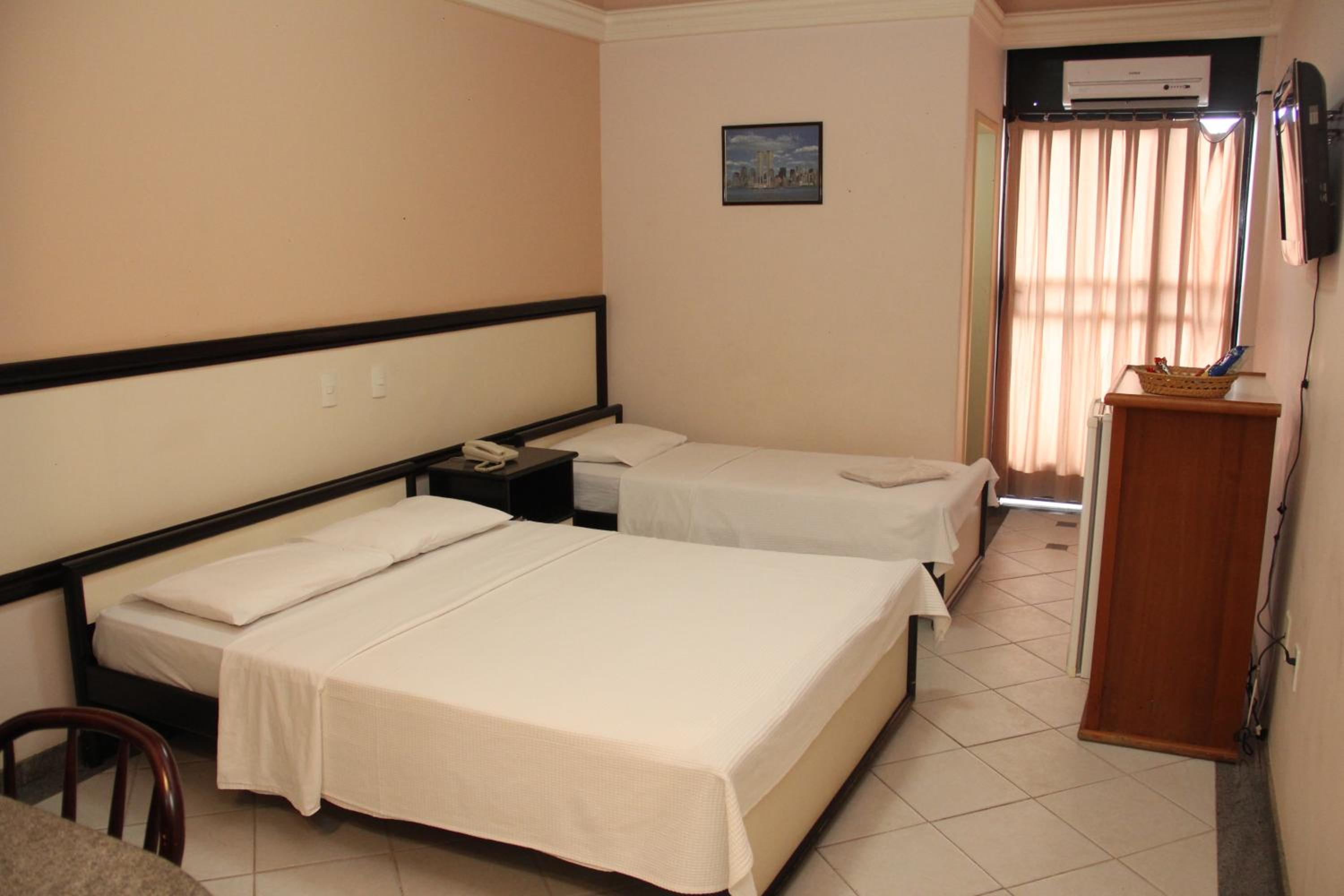 Deluxe Double Room with Extra Bed photo 1