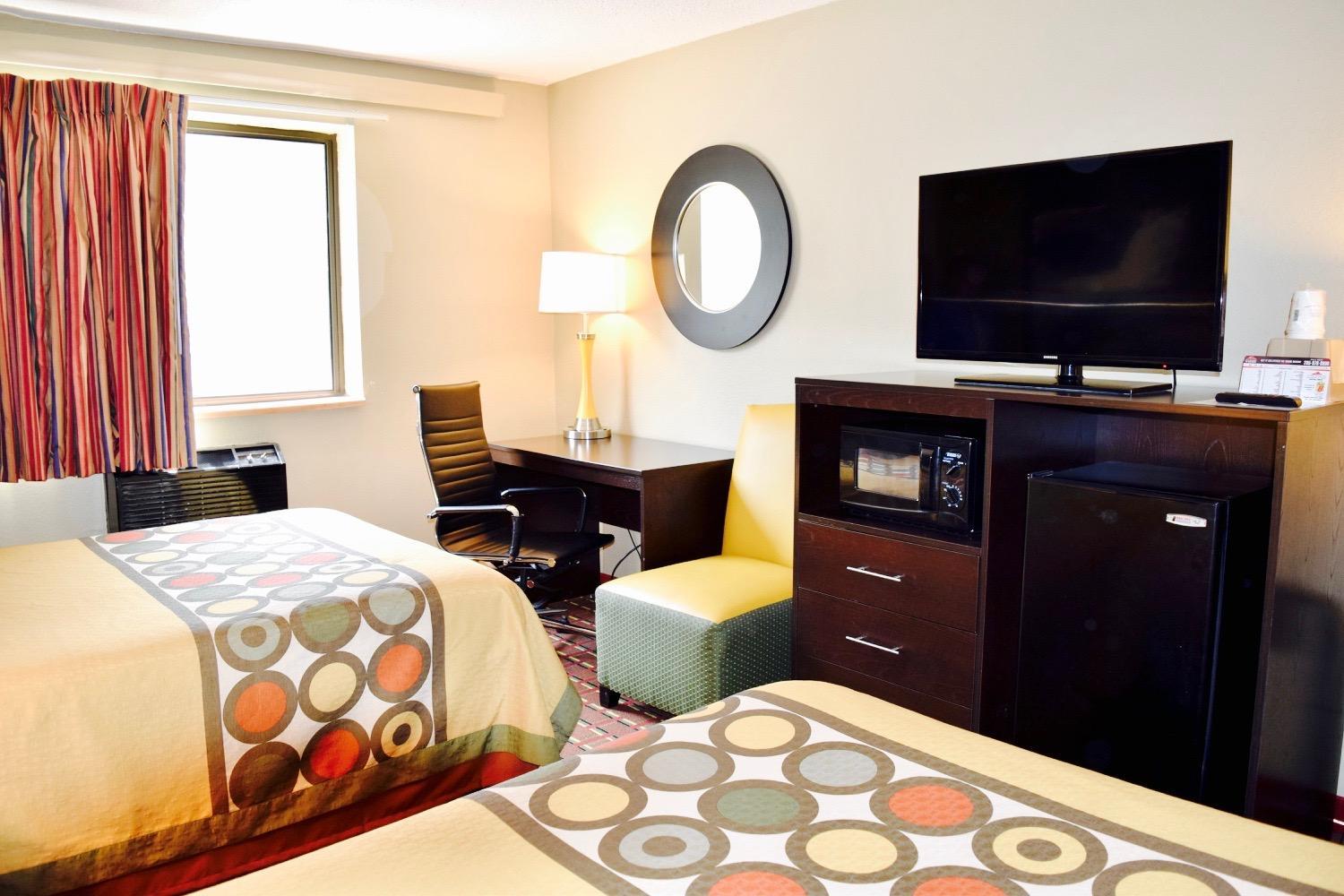 Deluxe Double Room with Two Double Beds - Non-Smoking - Photo 7