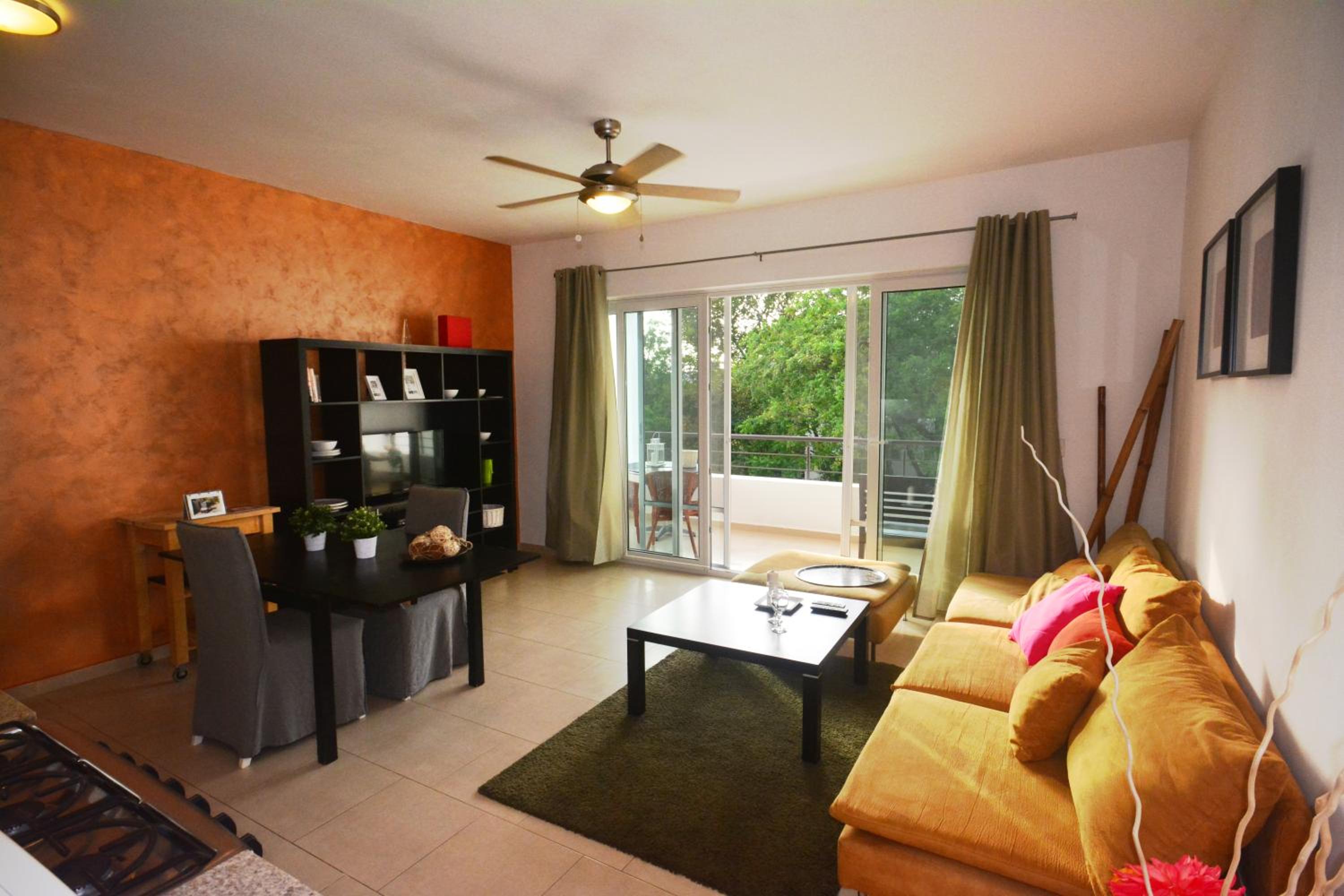 One-Bedroom Apartment with Garden View