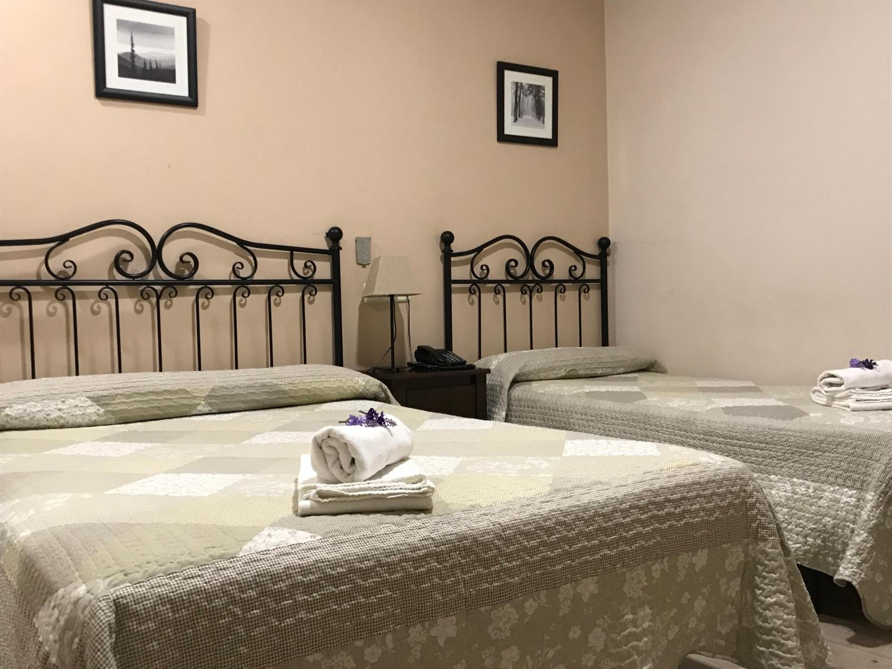 Triple Room - Photo 1