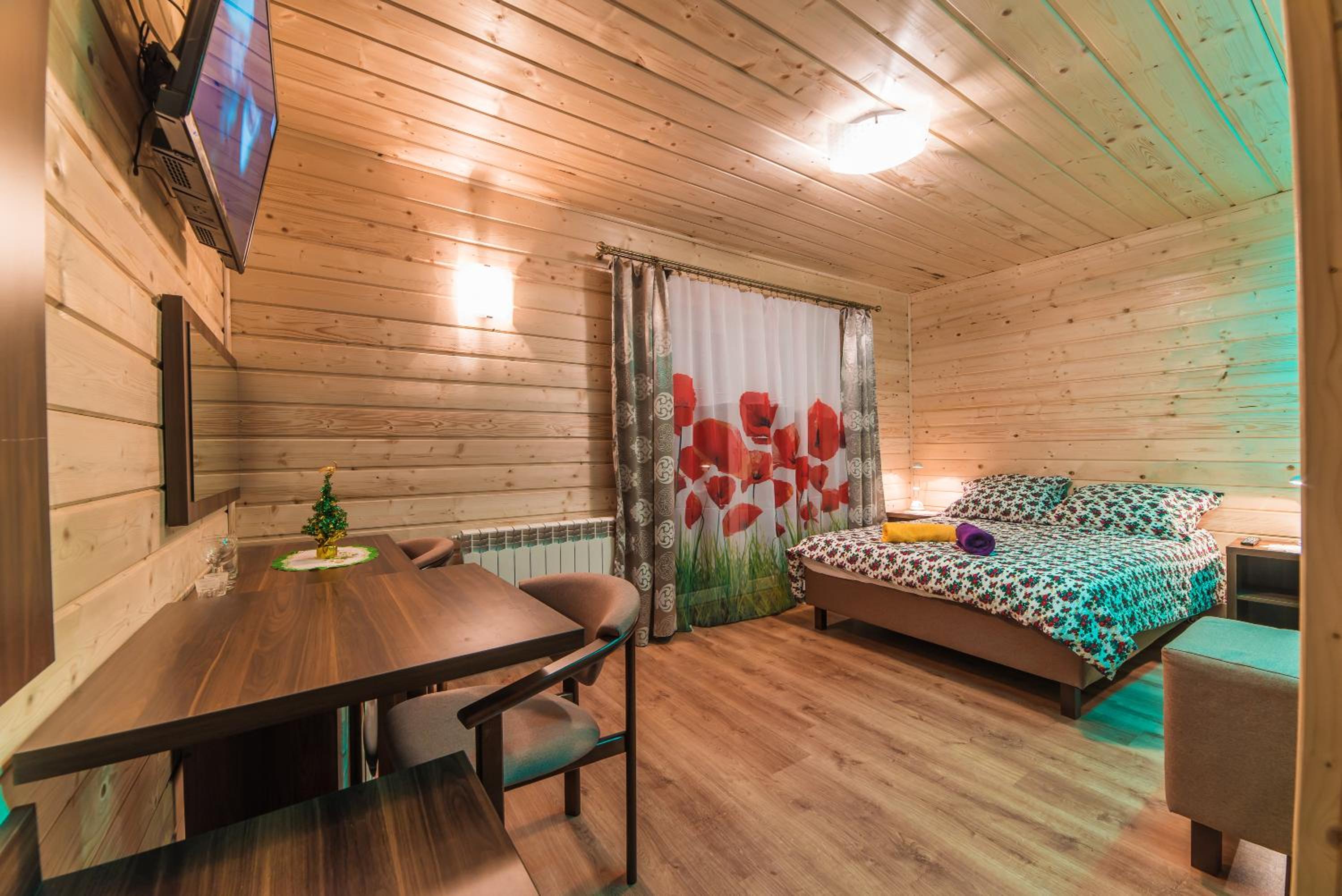 Superior Double Room with Bathroom - Photo 2