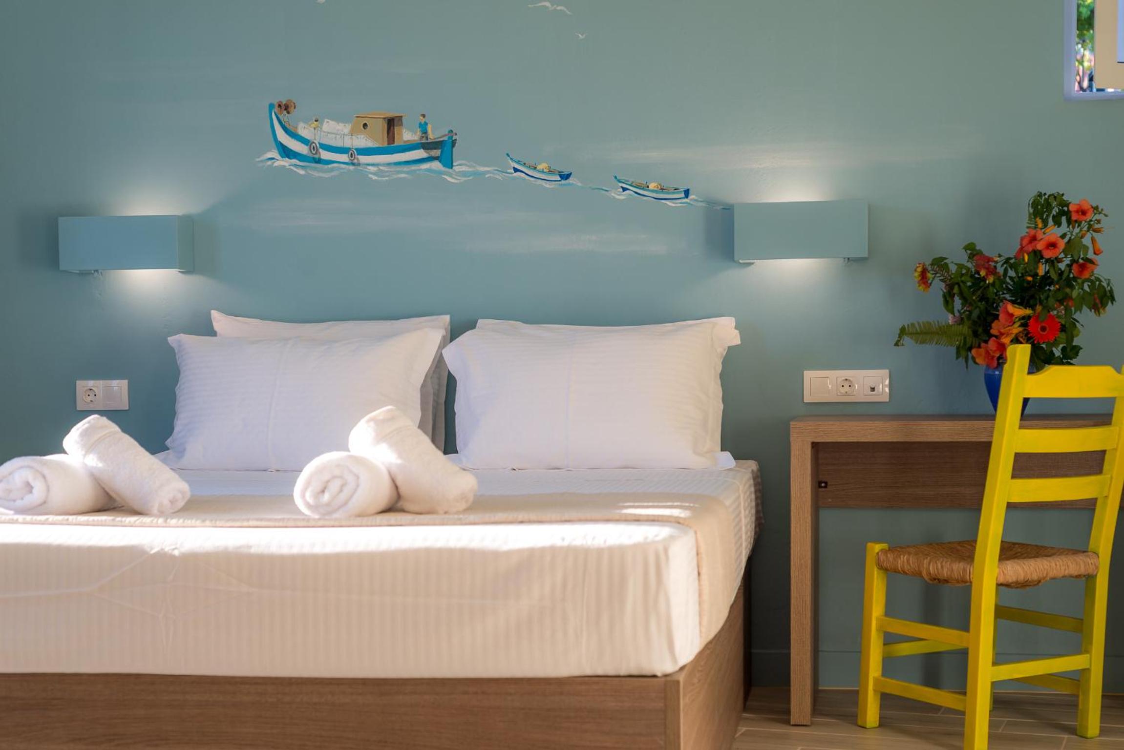 Quadruple Room with Garden View - Photo 1