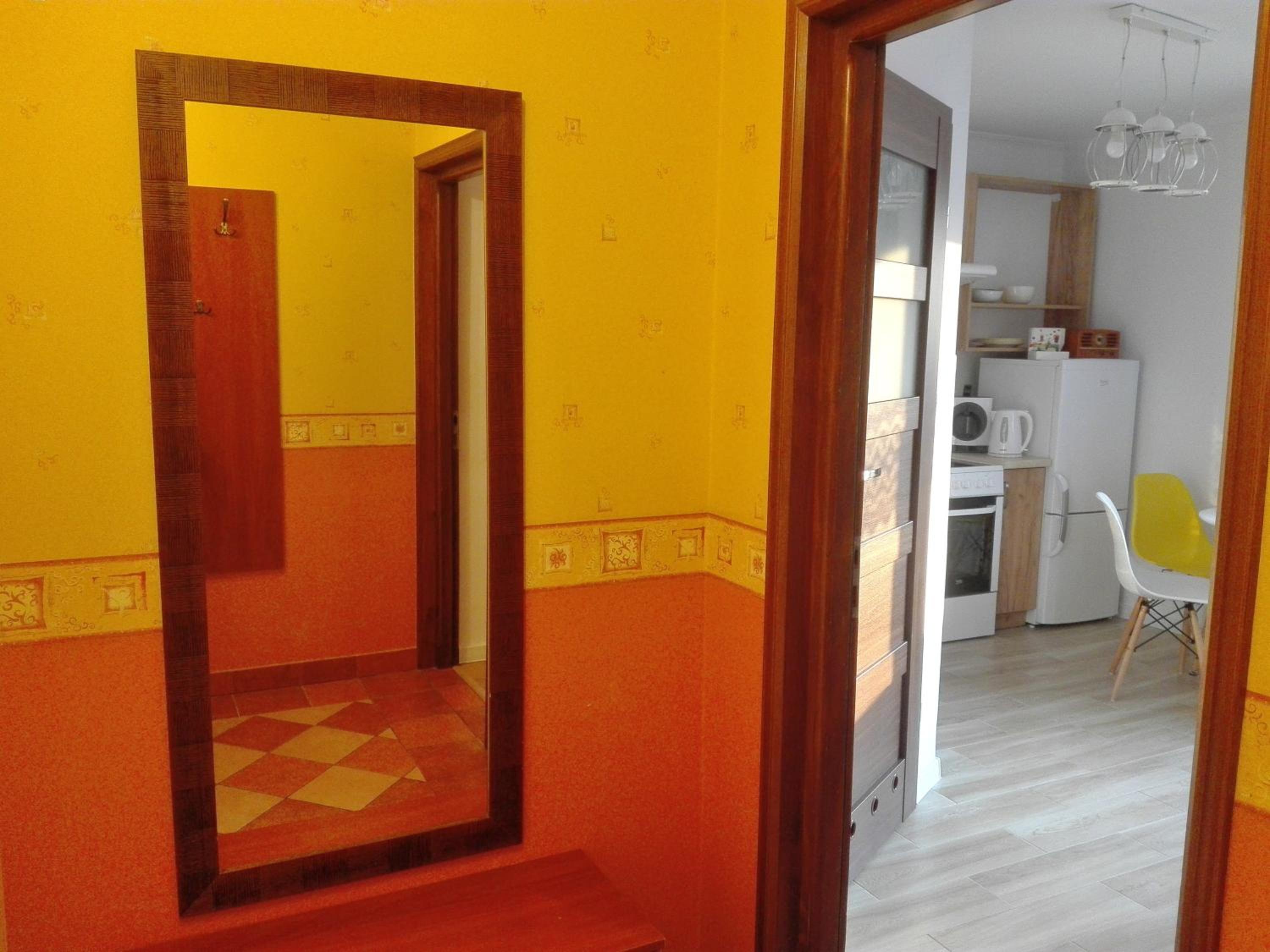 Apartment with Balcony - Photo 14