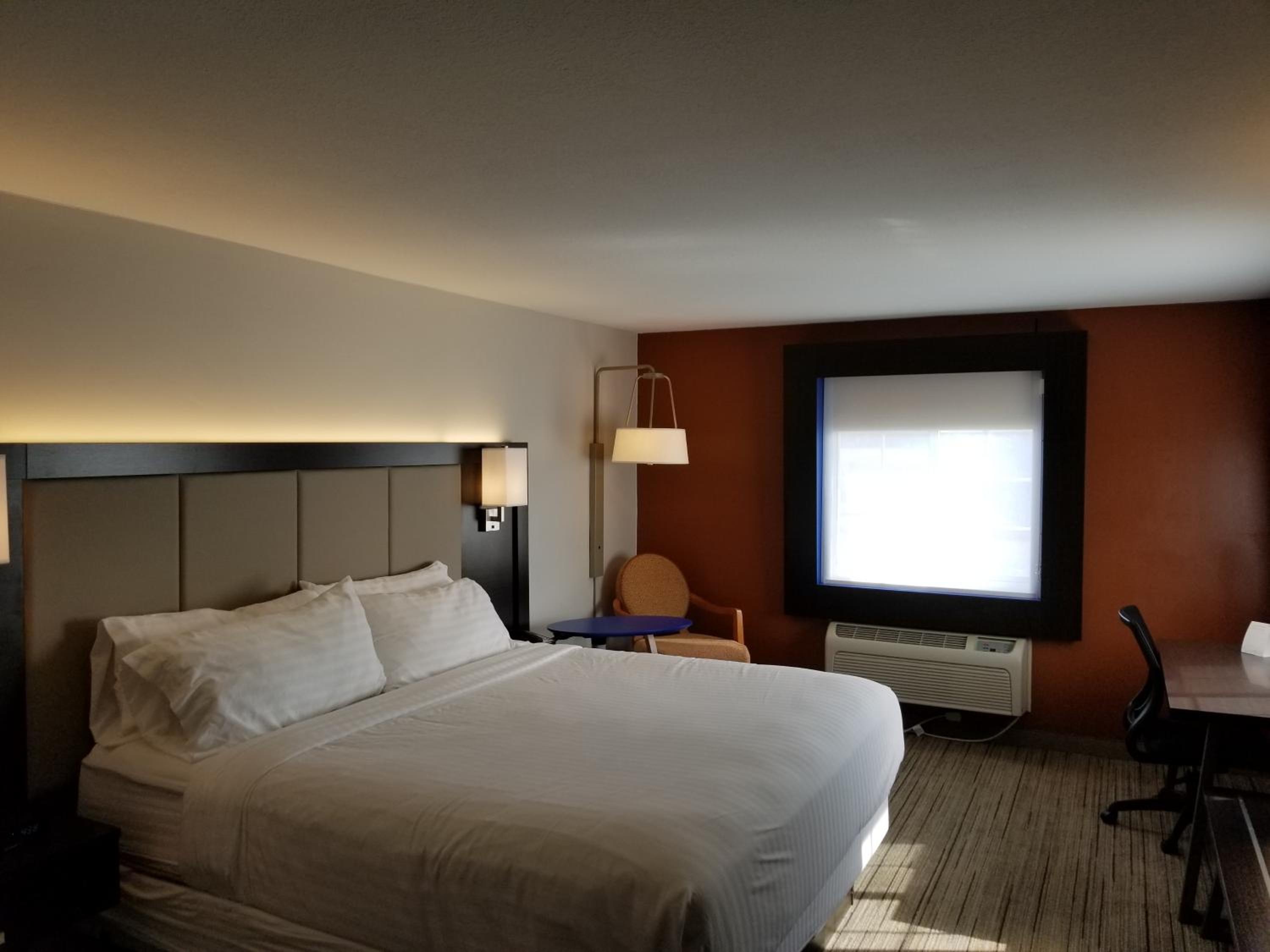 King Room - Disability Access - Photo 1