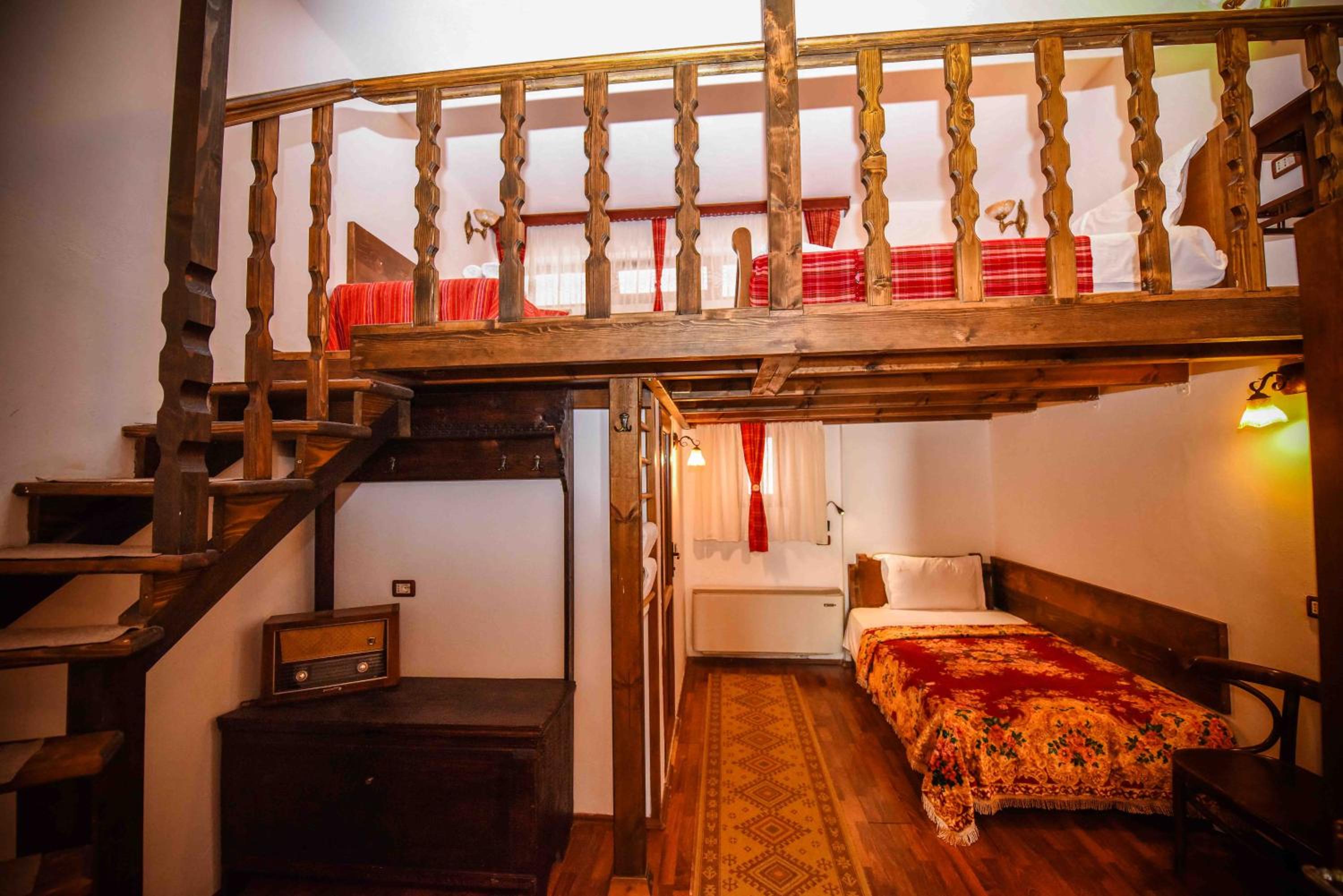 Family Room (4 Adults)