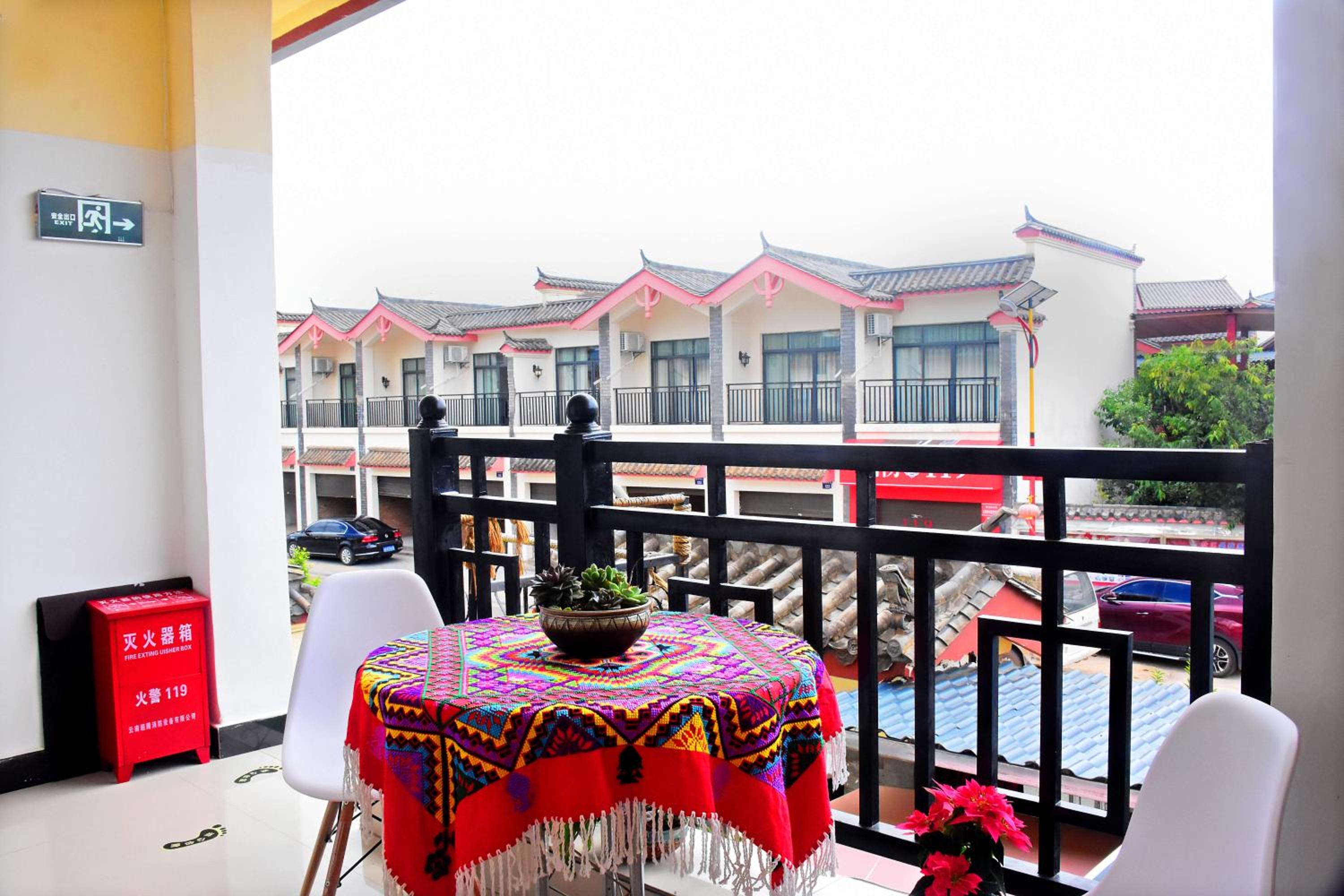 Standard Twin Room With Garden View photo 3