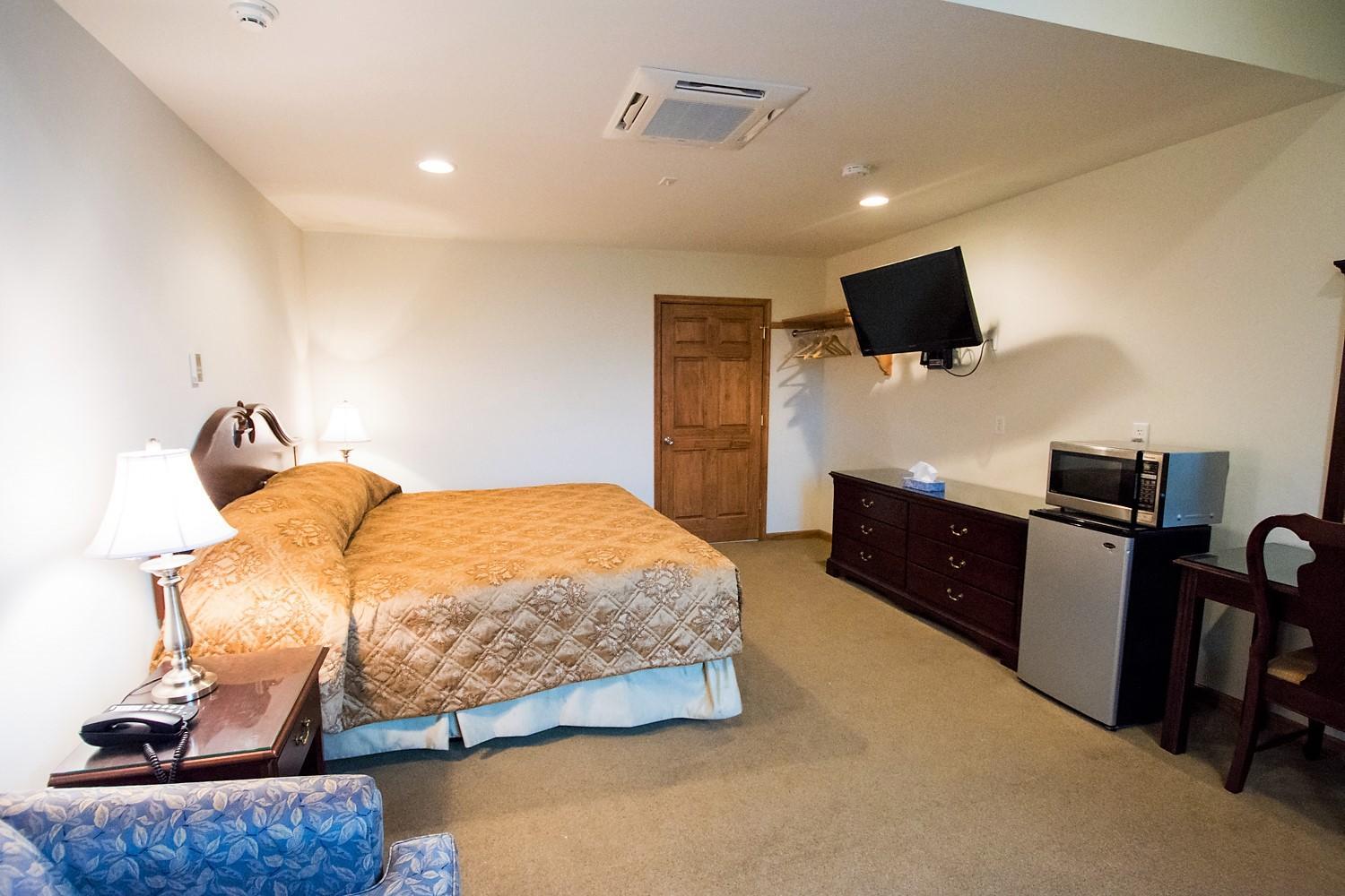 Deluxe King Room photo 3
