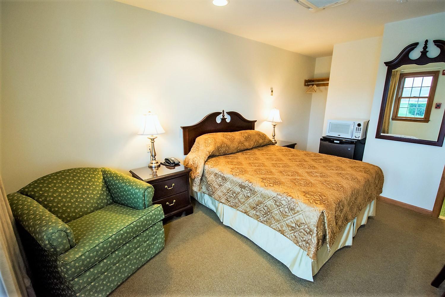 Queen Room photo 3