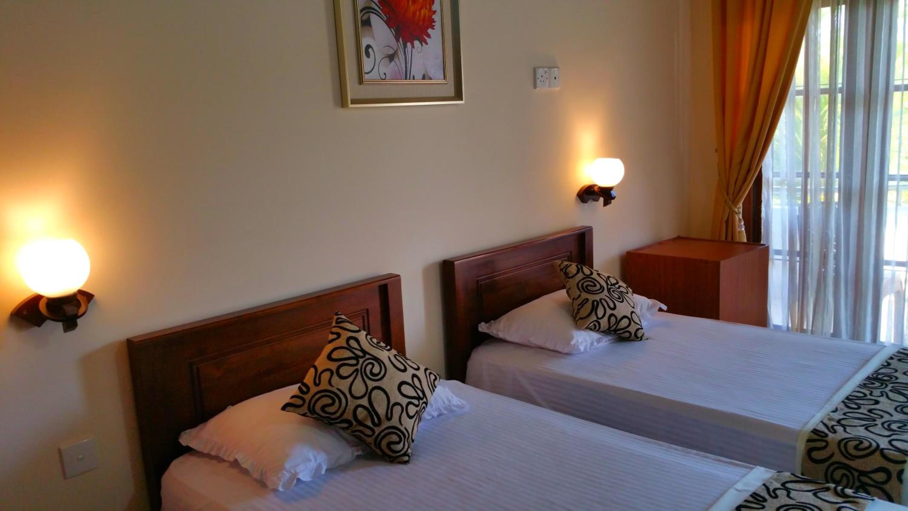 Deluxe Twin Room photo 1