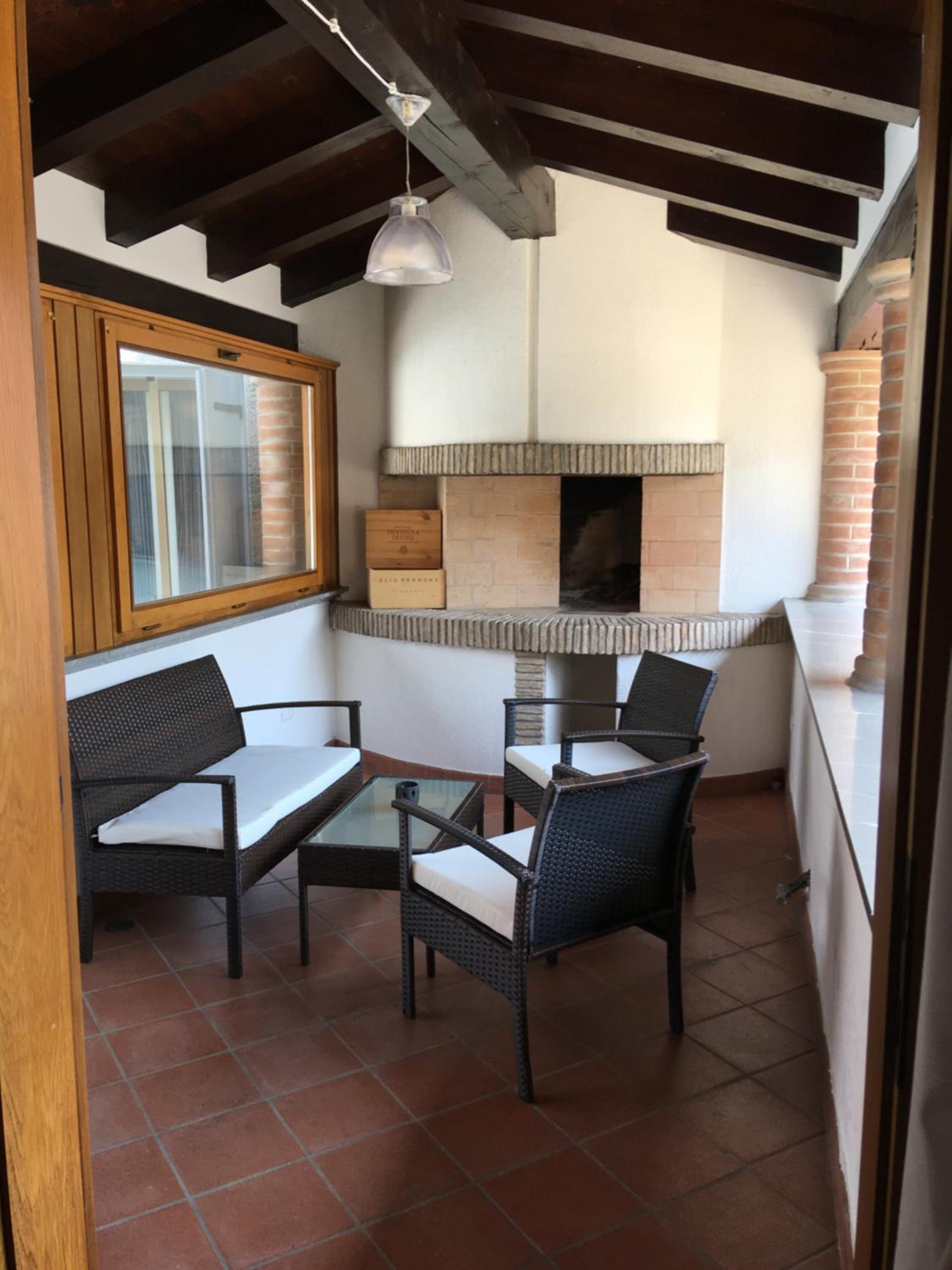 Apartment - Split Level photo 3