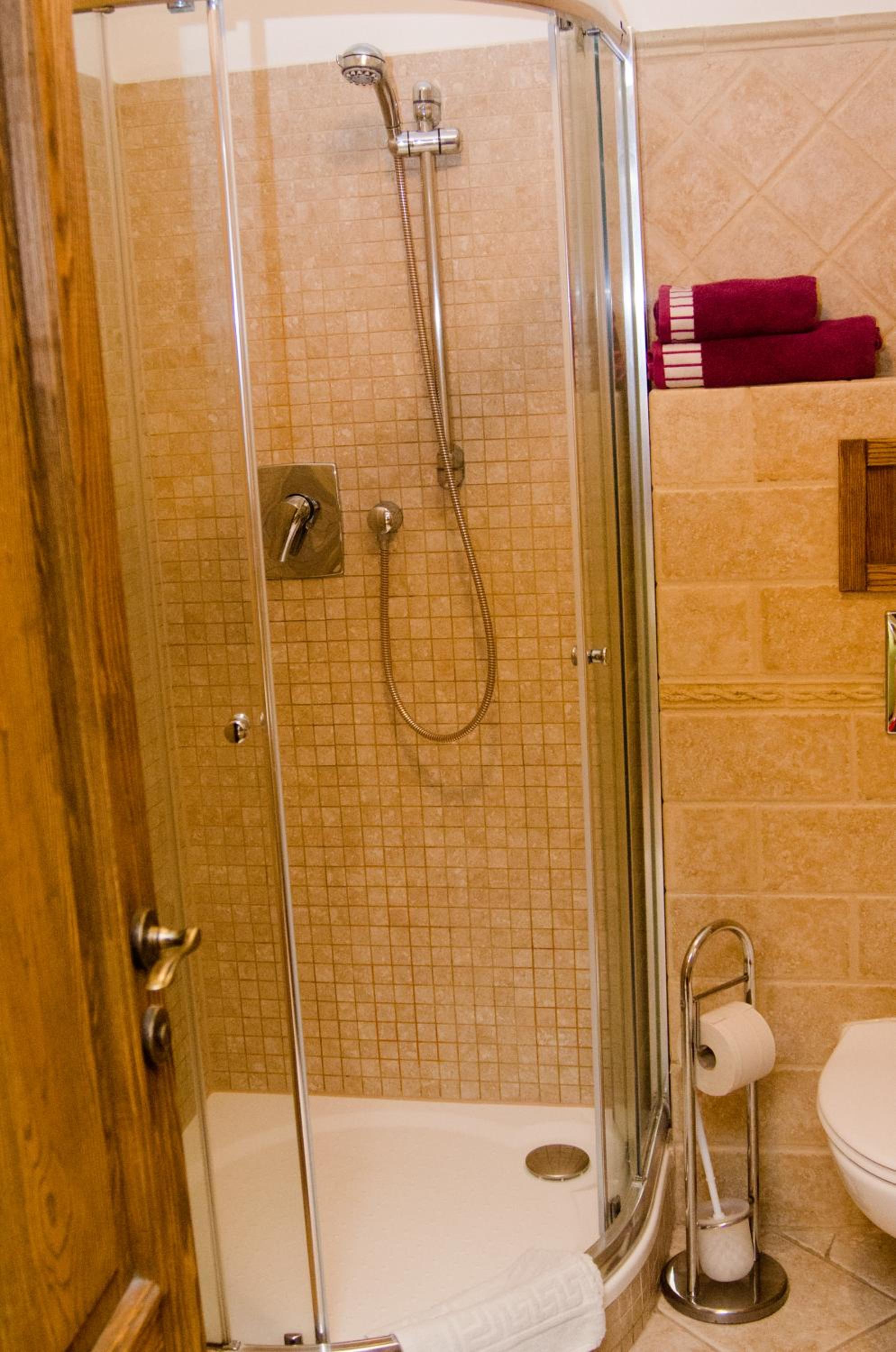 Standard Double or Twin Room photo 3