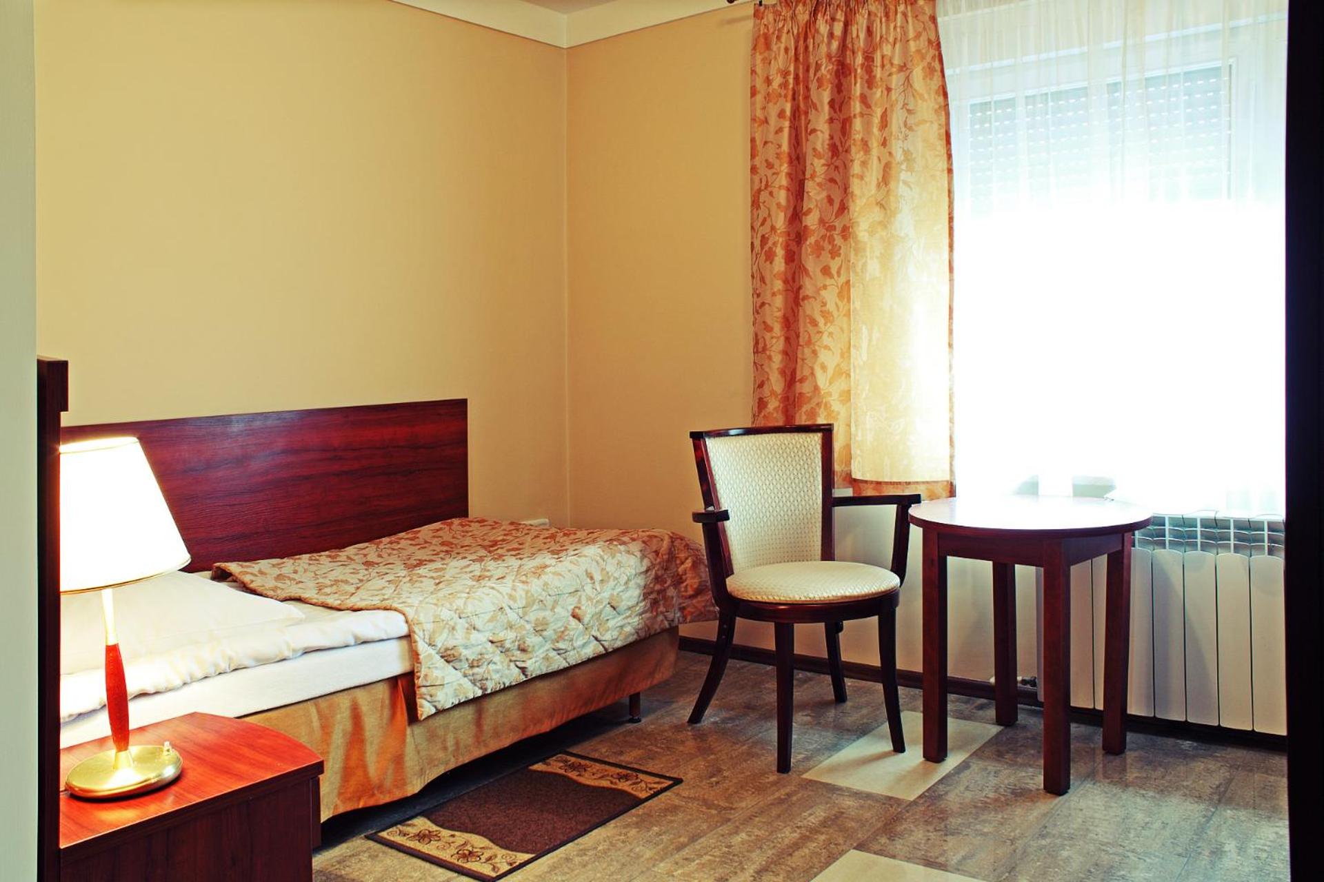 Single Room photo 2
