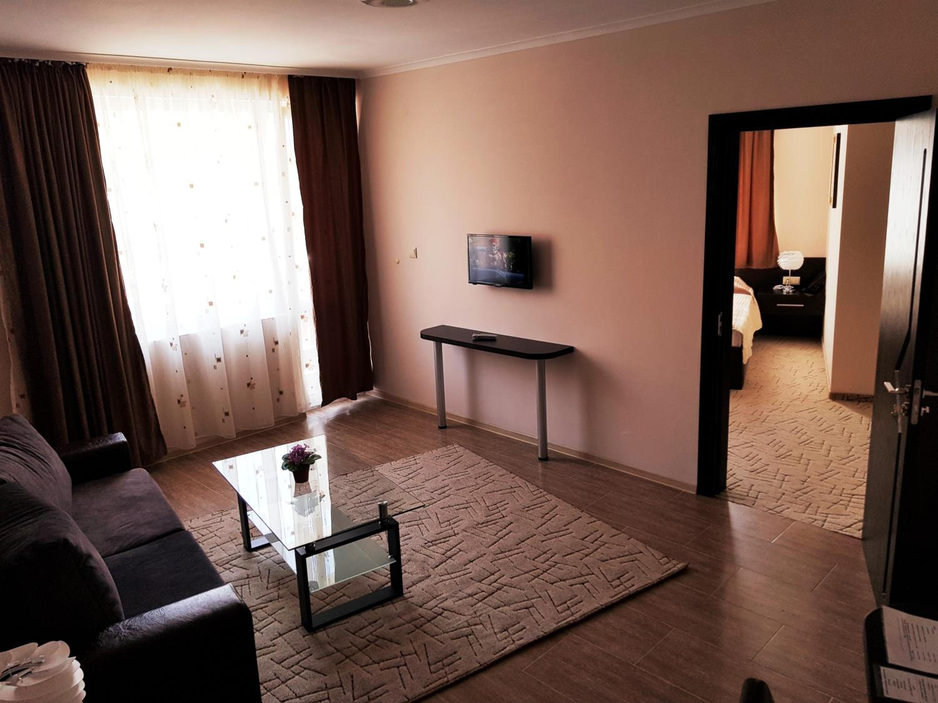 Apartment with Terrace - Photo 1