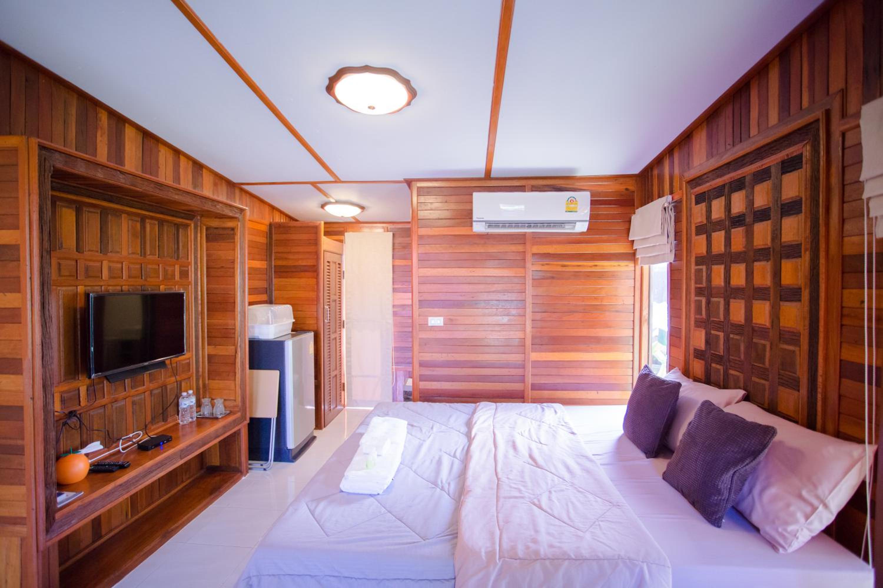 King Room with Garden View - Photo 1