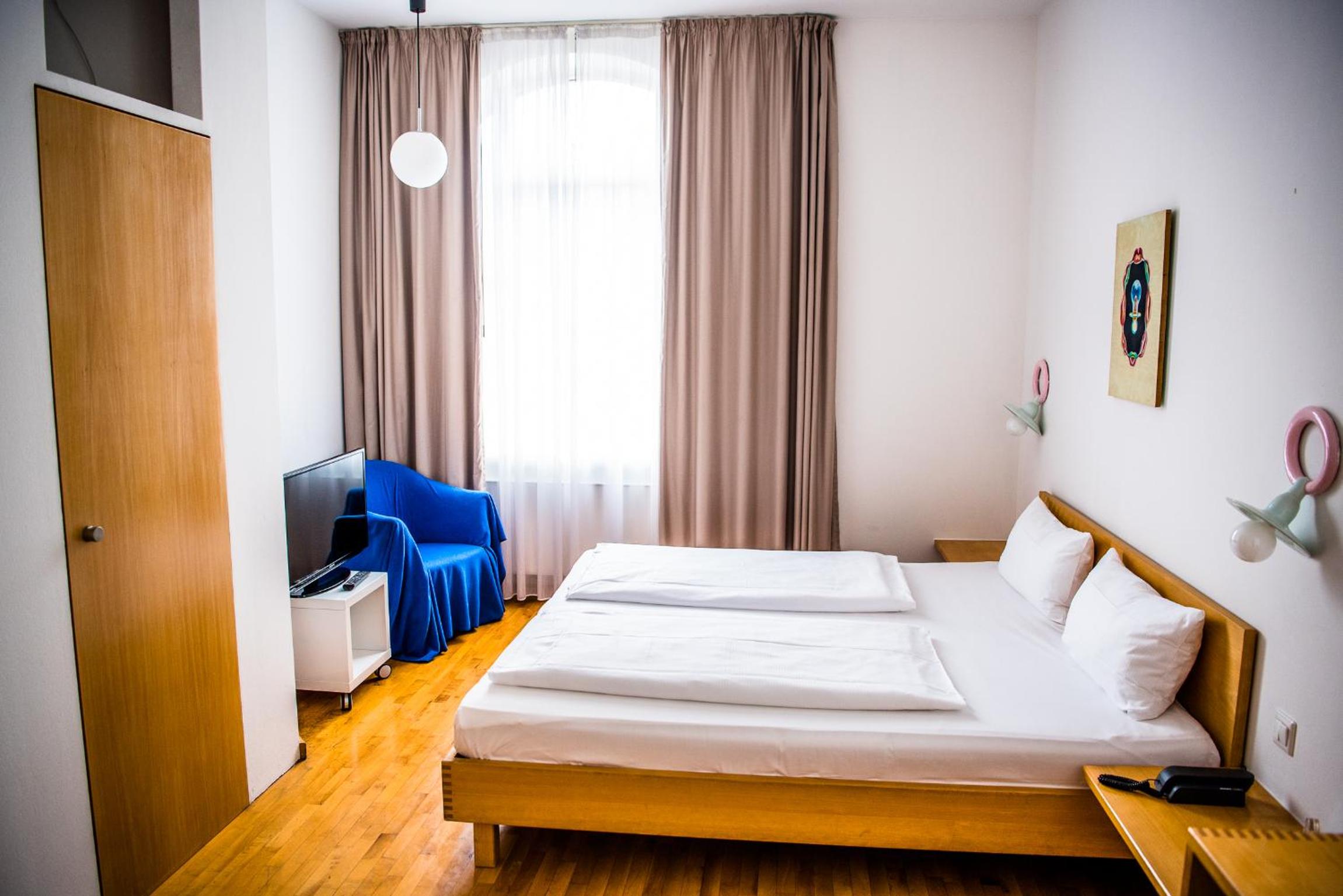 Double Room - Photo 1