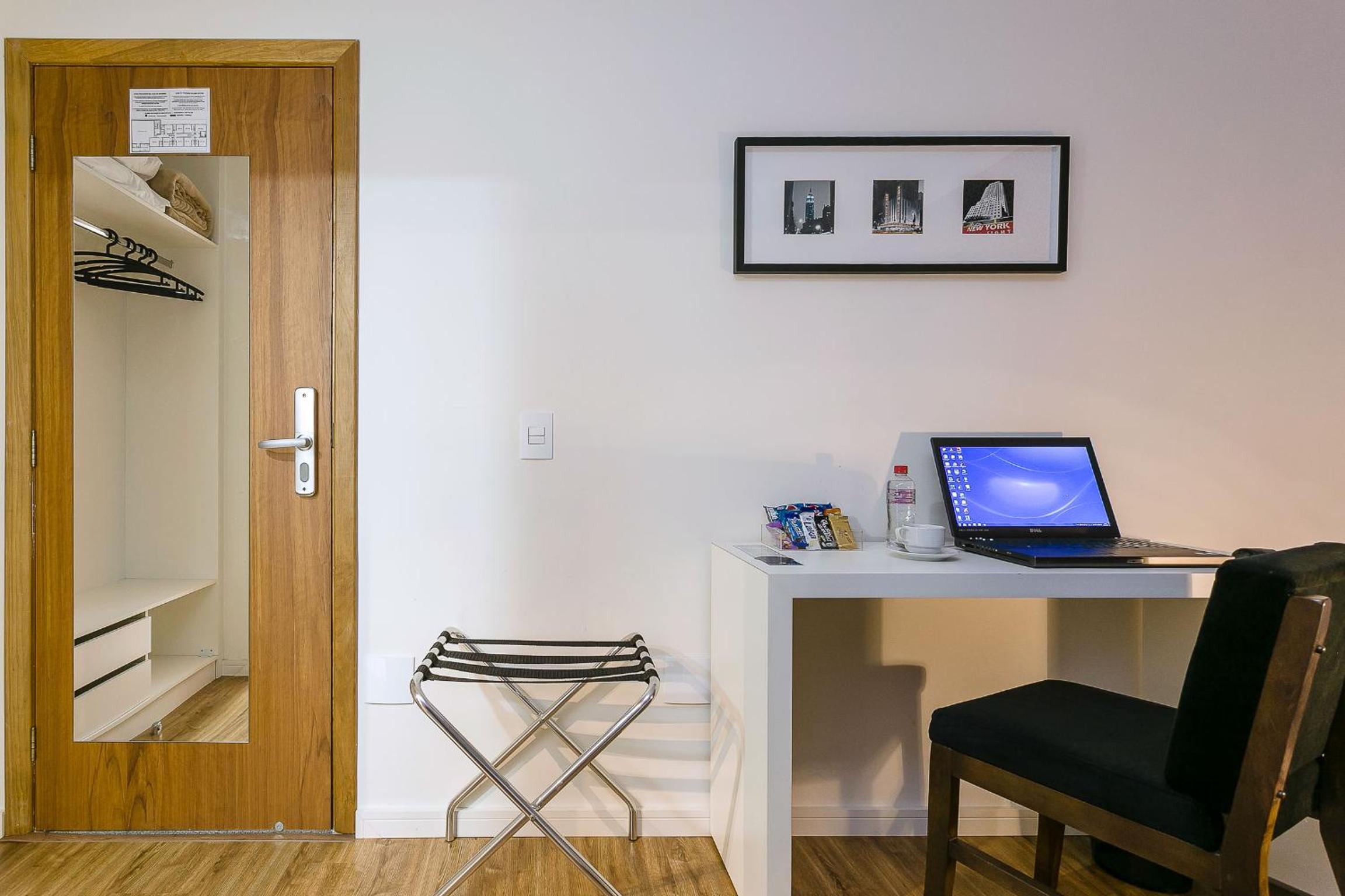 Standard Twin Room photo 1