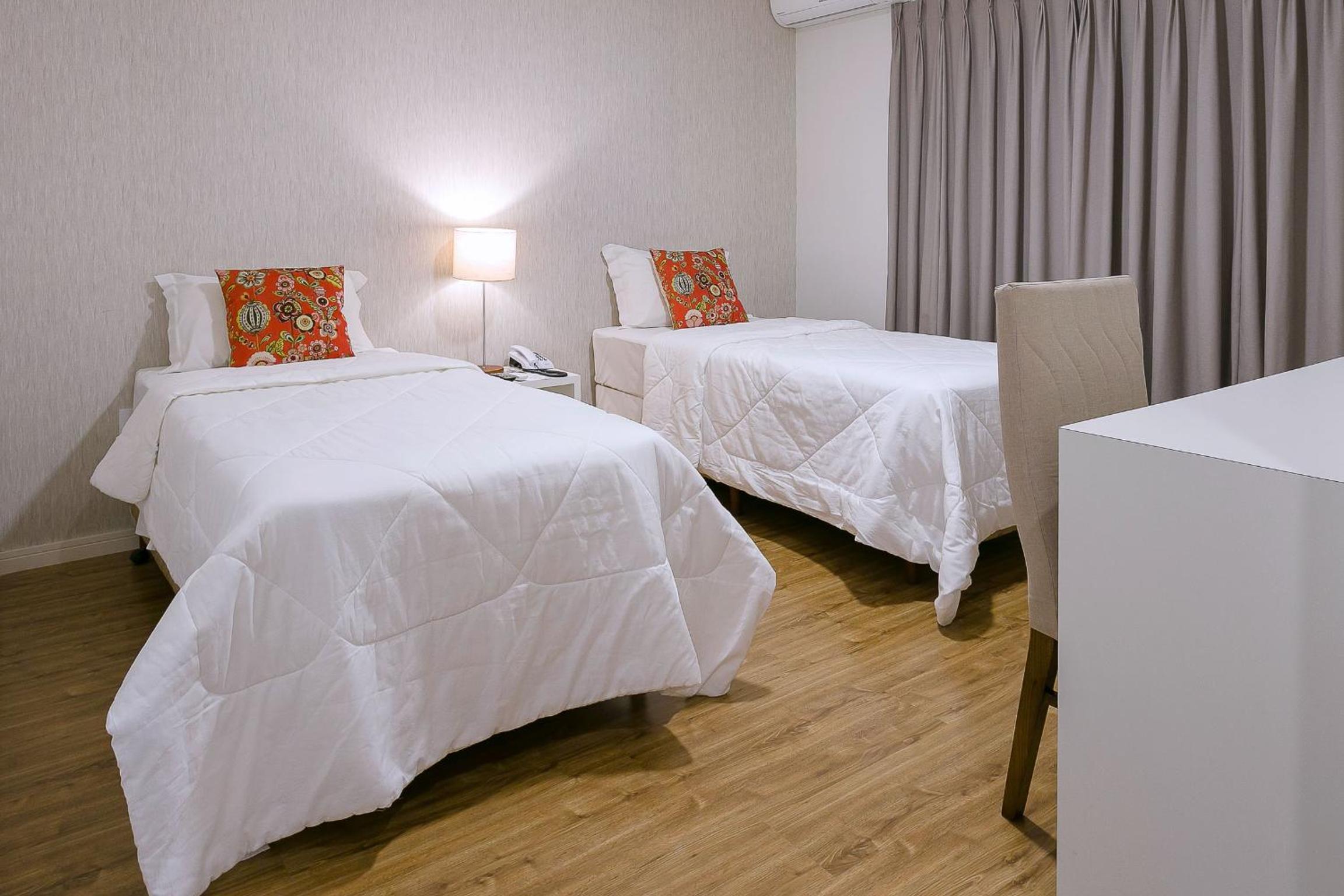 Standard Twin Room photo 2