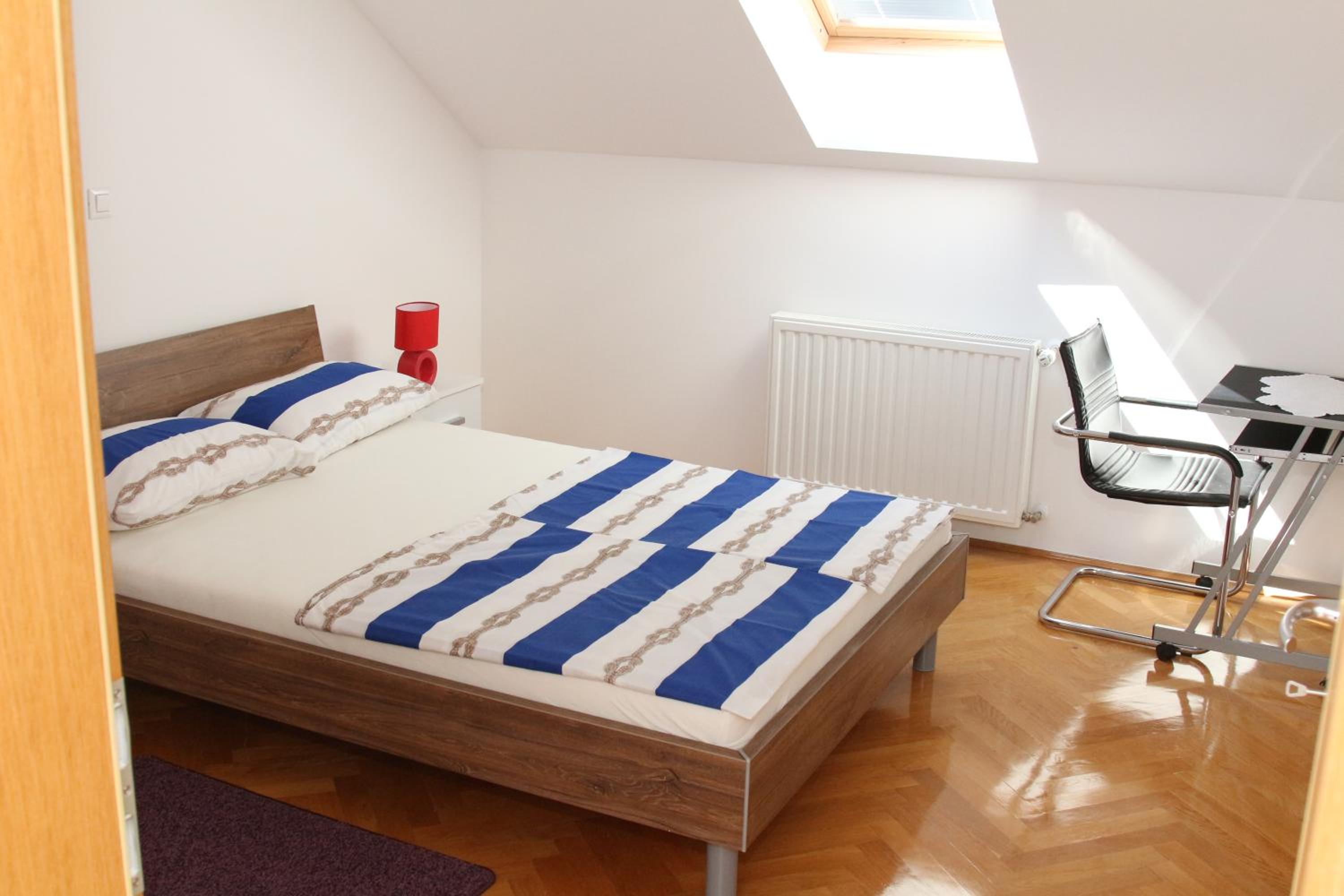 Two-Bedroom Apartment - Photo 30