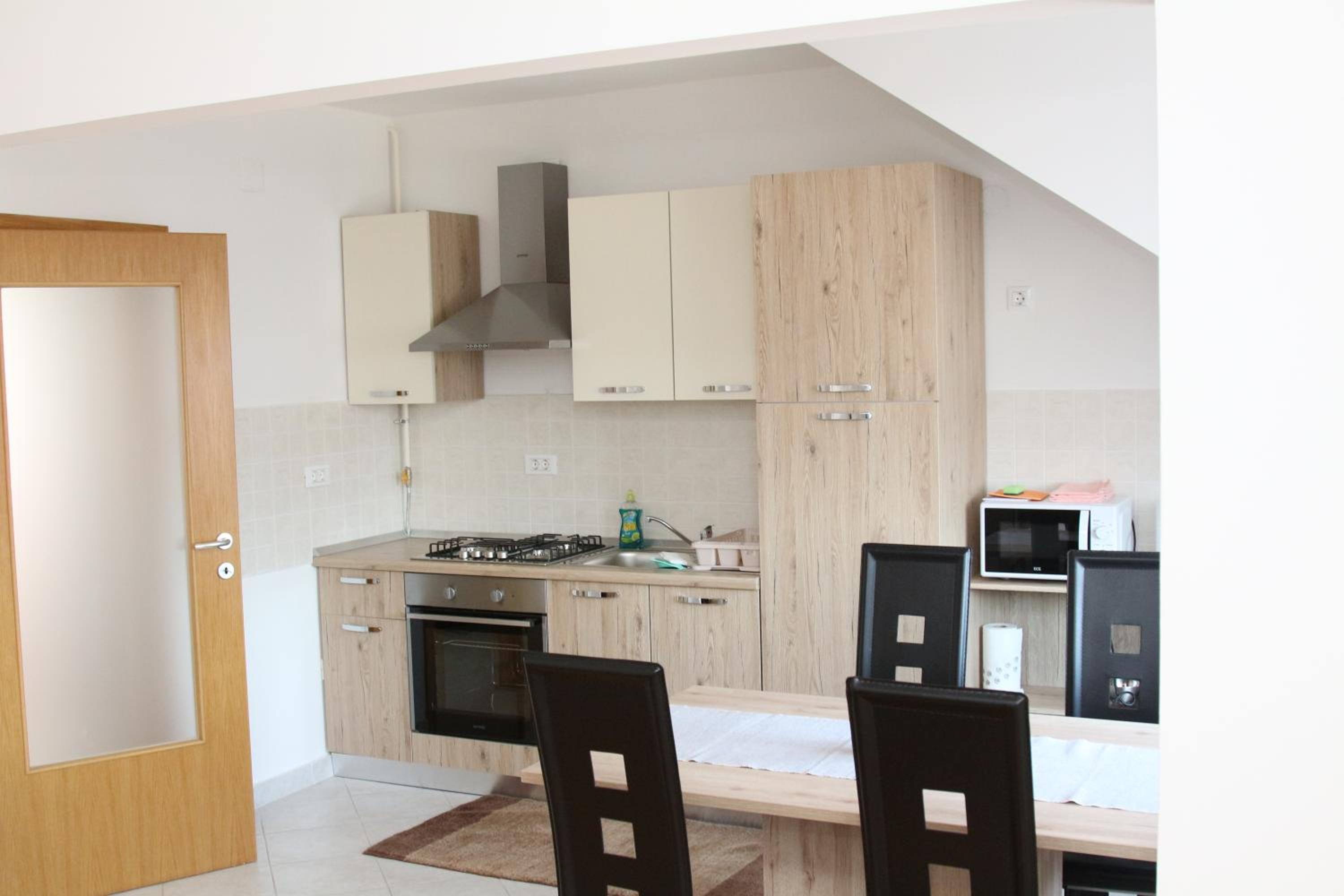 Two-Bedroom Apartment - Photo 3