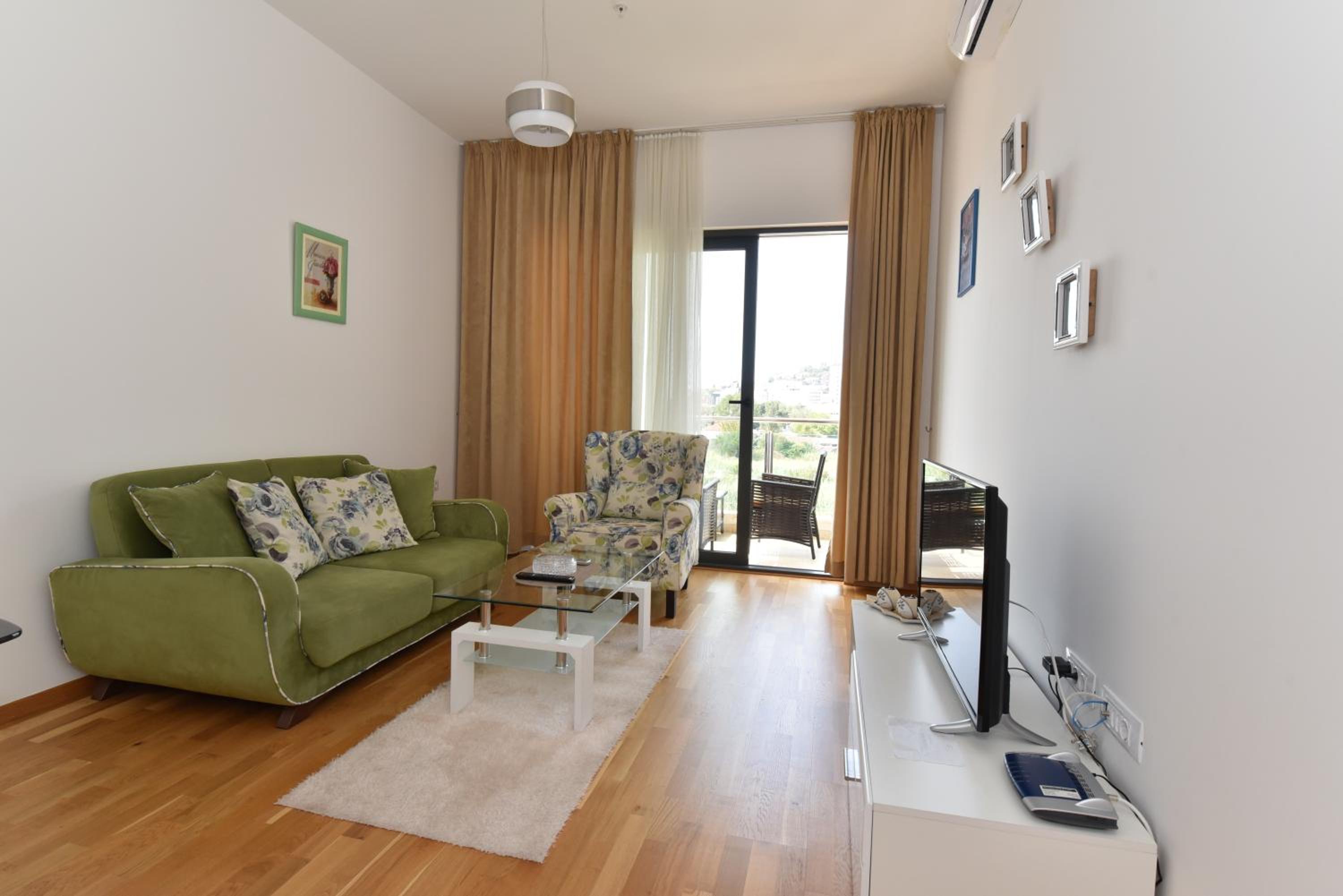 Apartment with Sea View photo 2