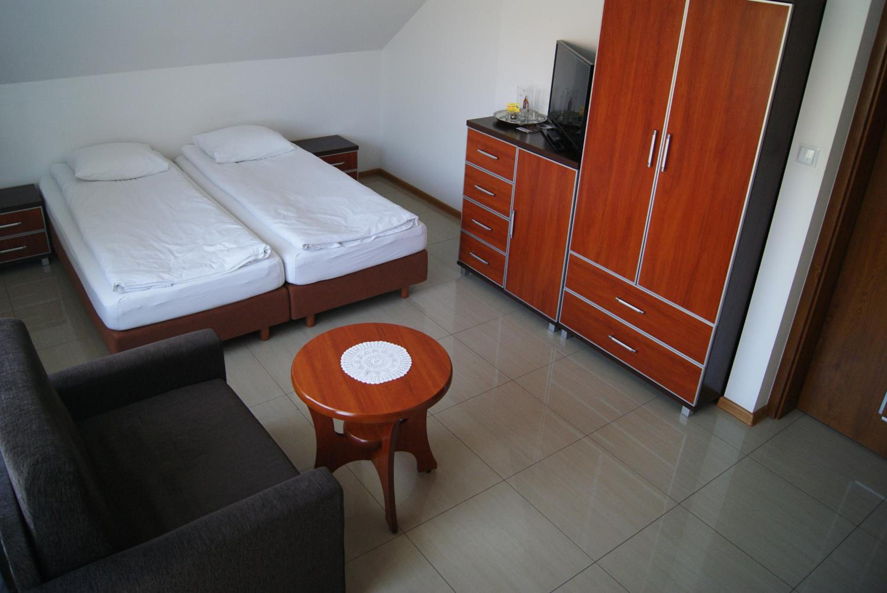 Double or Twin Room - Photo 29