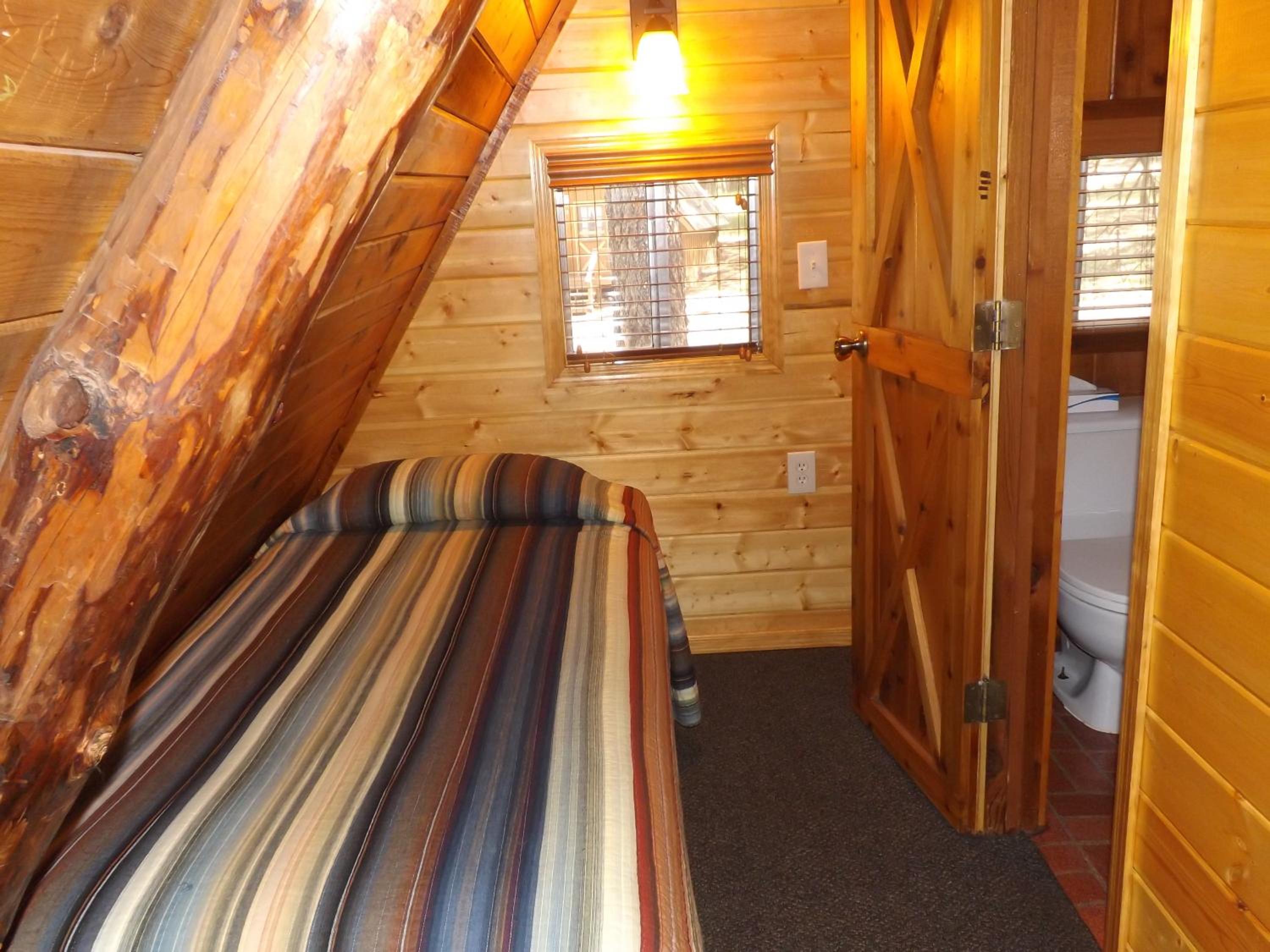 Cabin 13 photo 2
