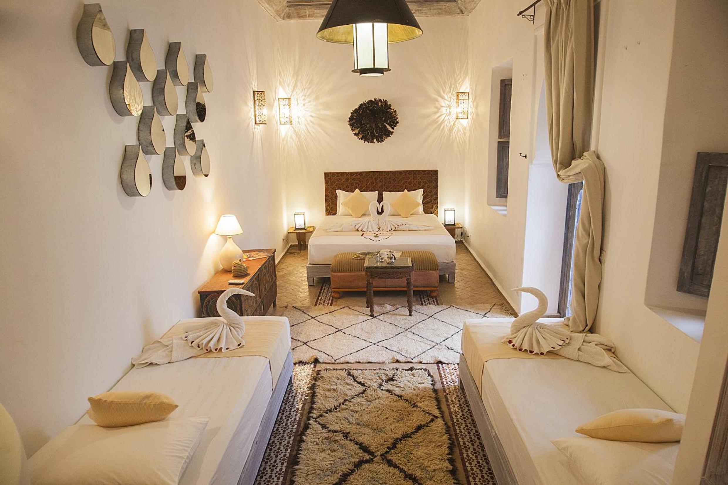 Suite - Photo 10