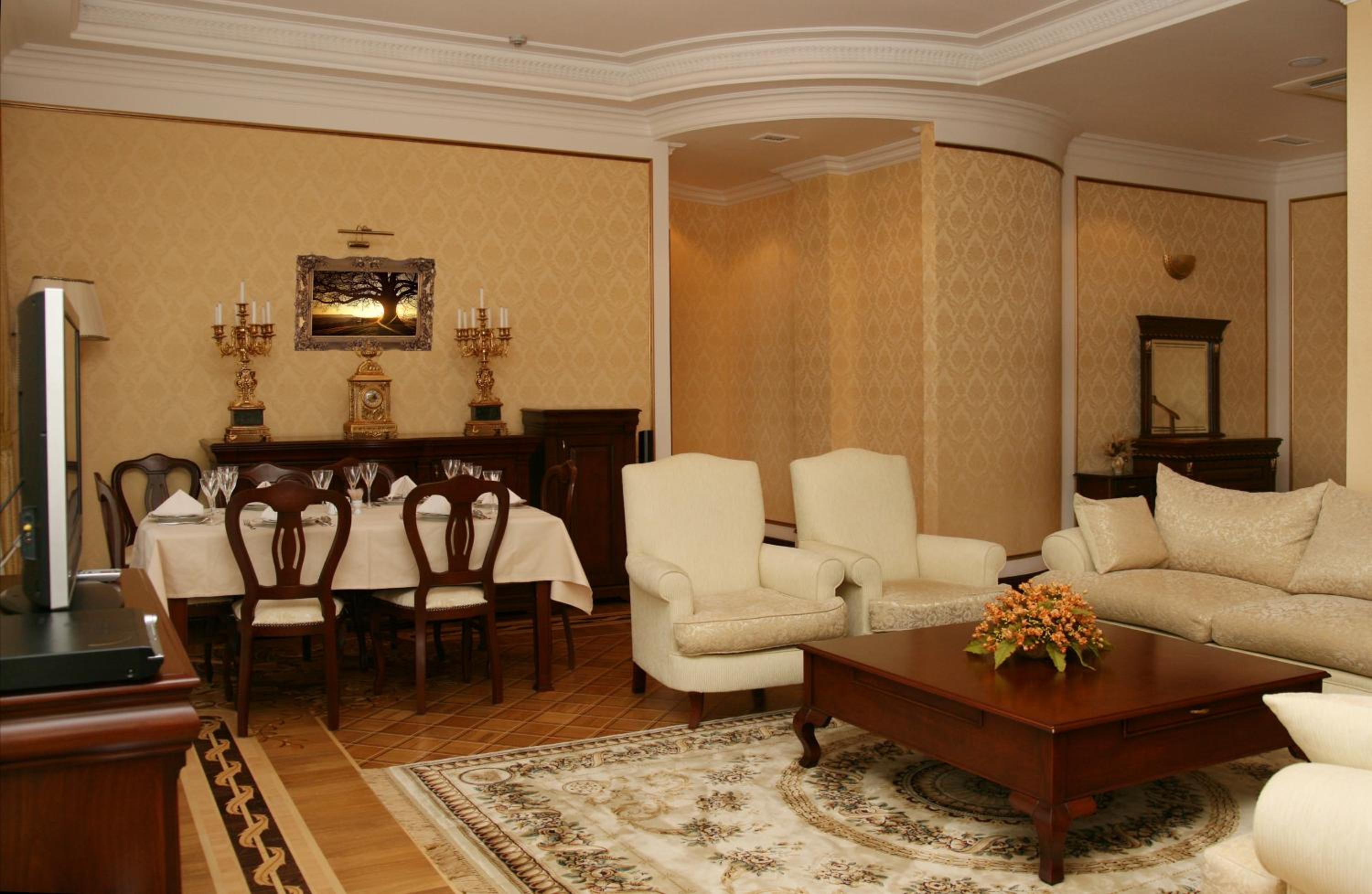 Presidential Suite photo 2