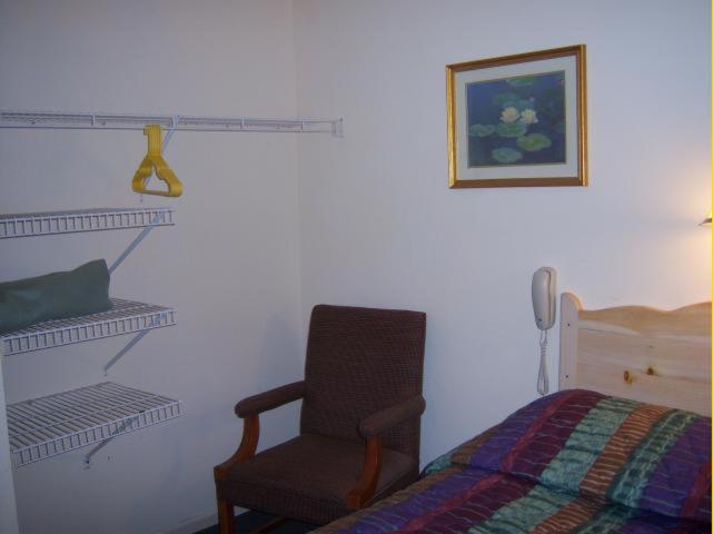 Queen Room photo 1