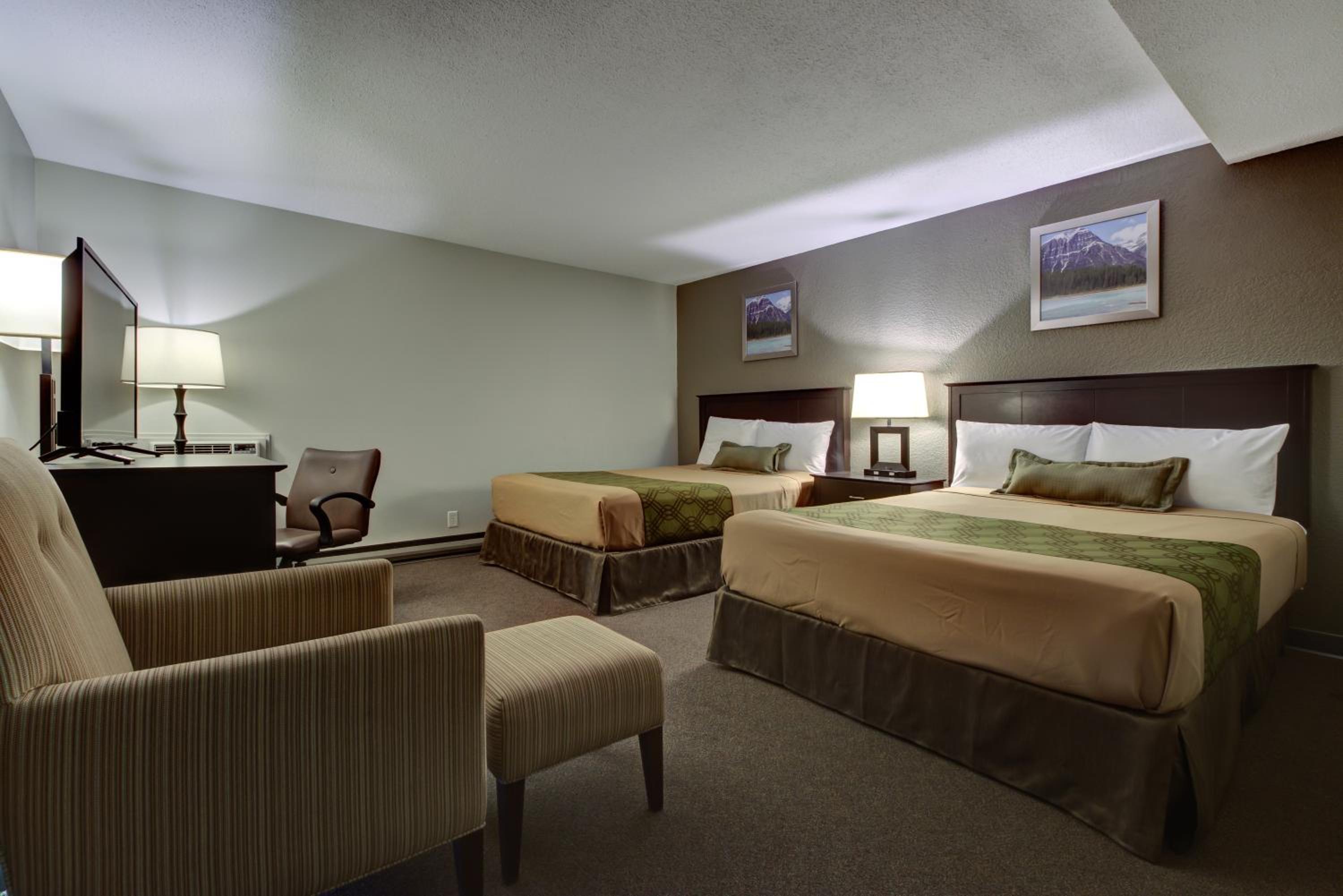 Junior Suite with Balcony - Photo 14