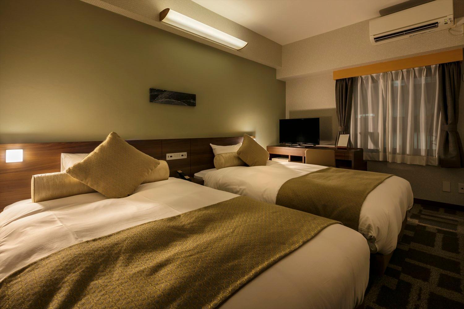 Twin Room - Non-Smoking - Photo 5
