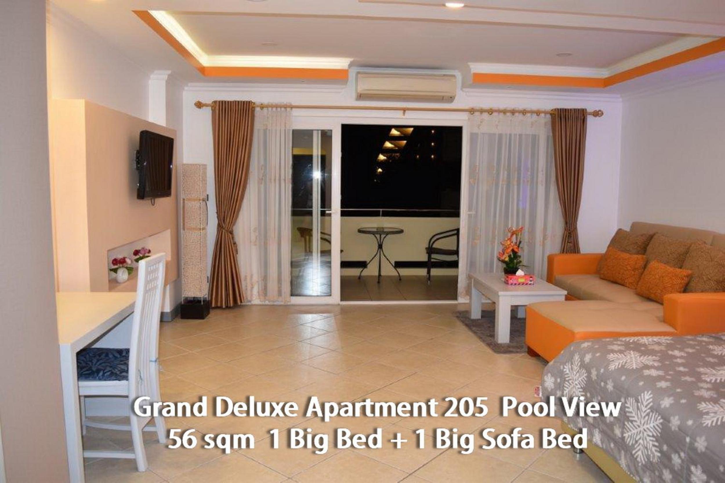 Grand Deluxe Apartment with Pool View - 205