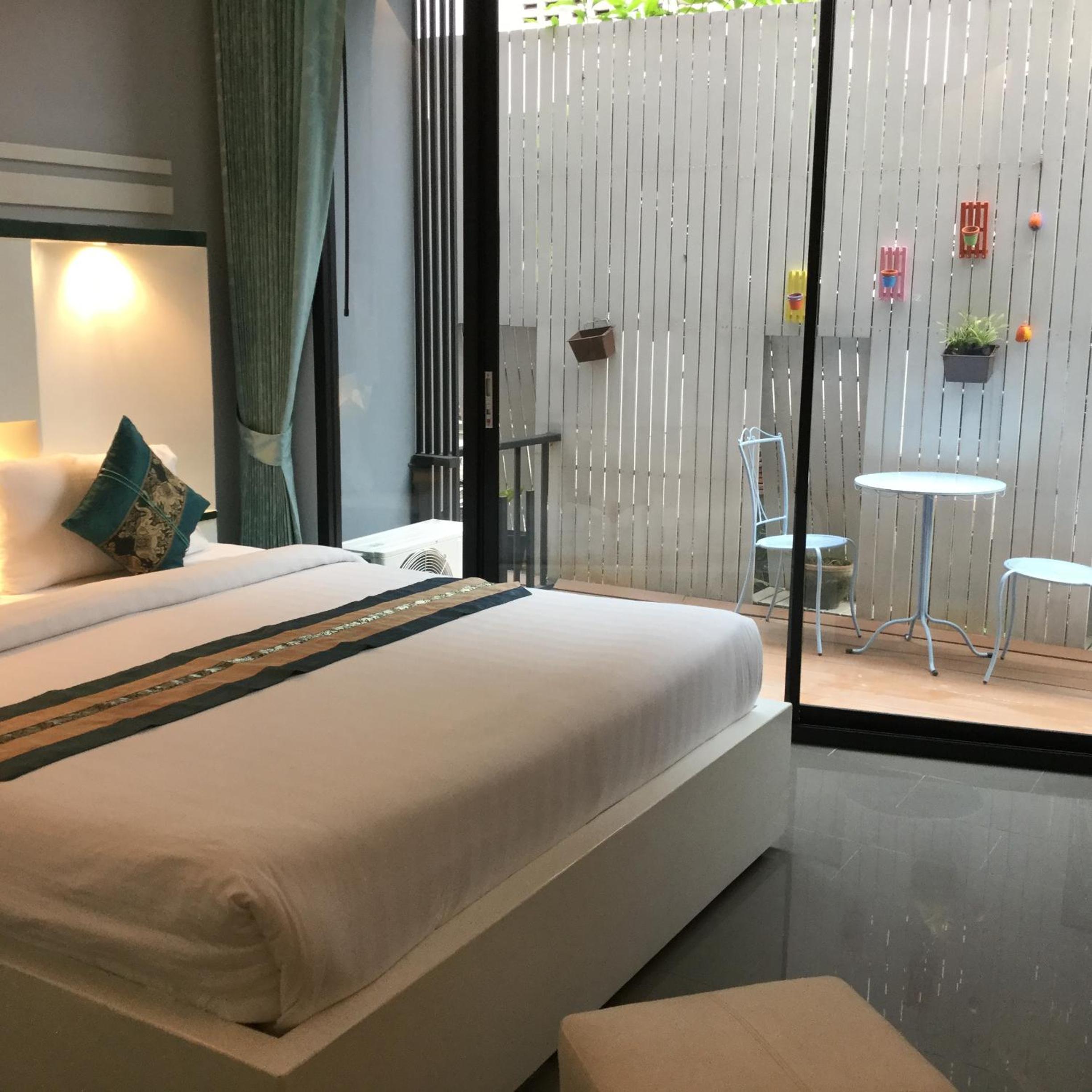 Deluxe Double or Twin Room - Photo 5