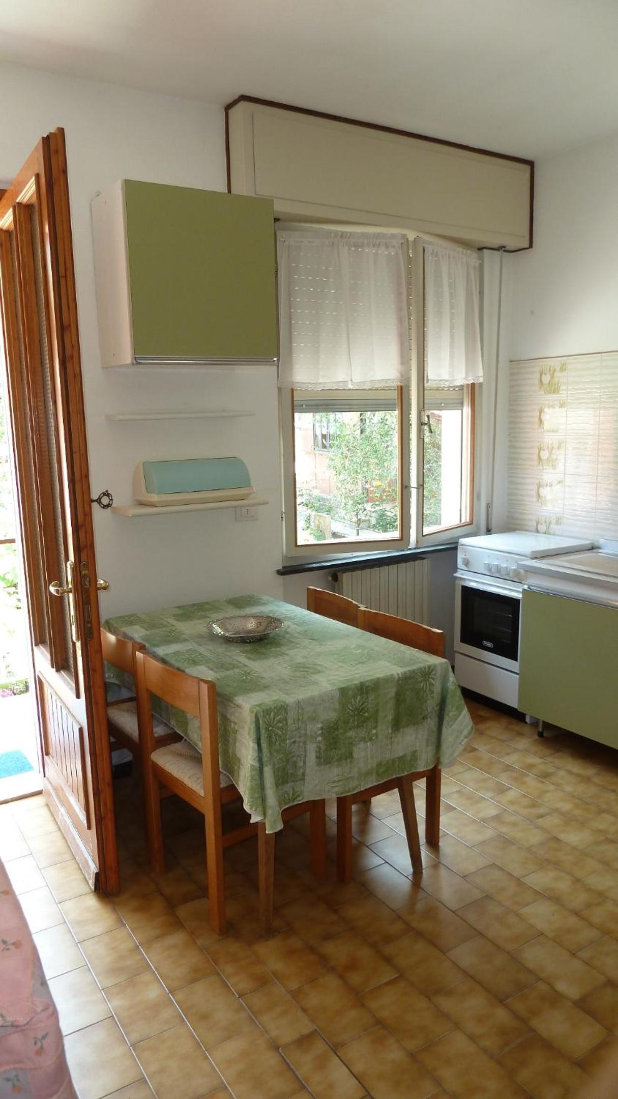 Apartment with Balcony photo 3