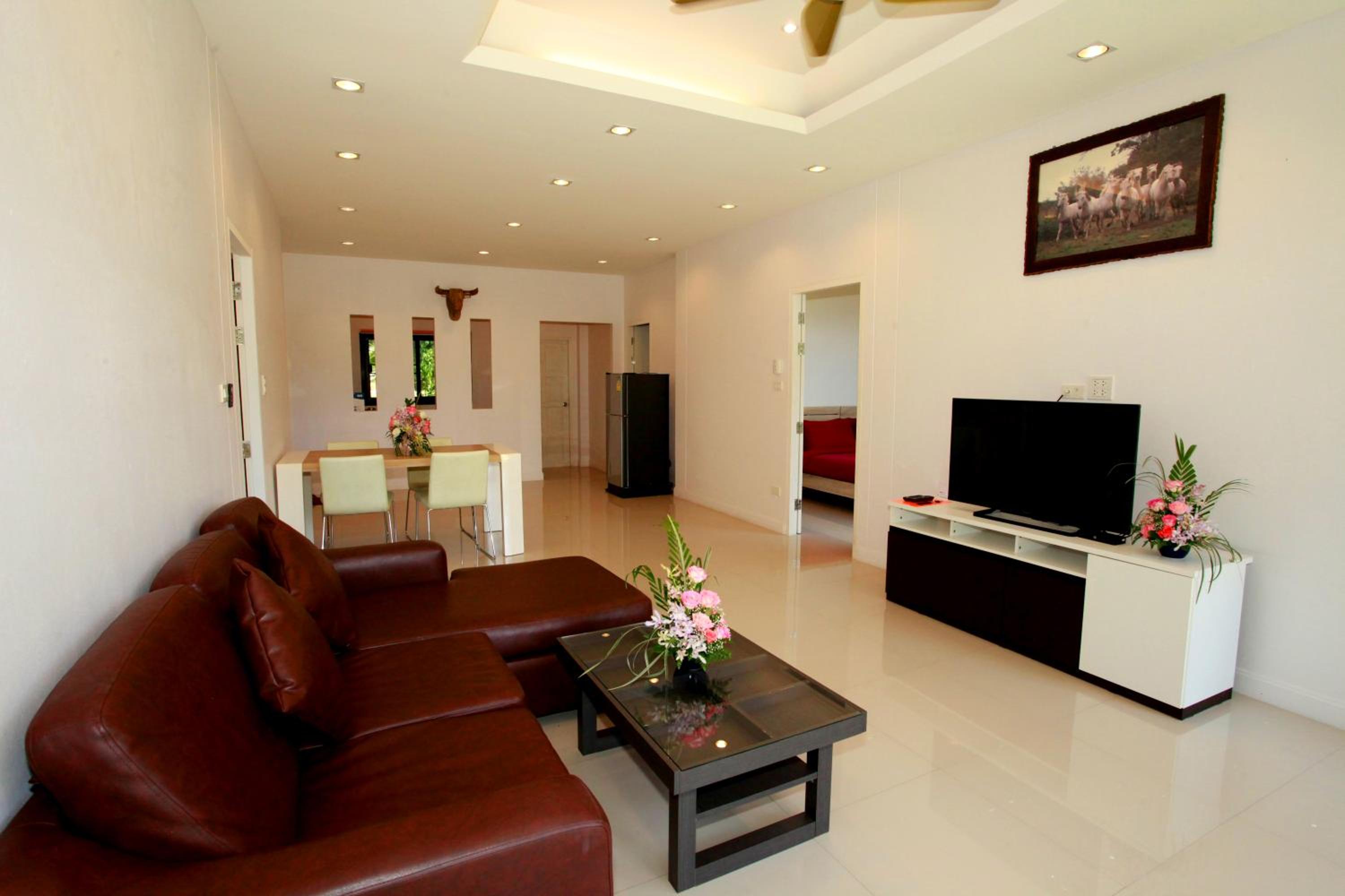 Two-Bedroom Villa - Photo 17