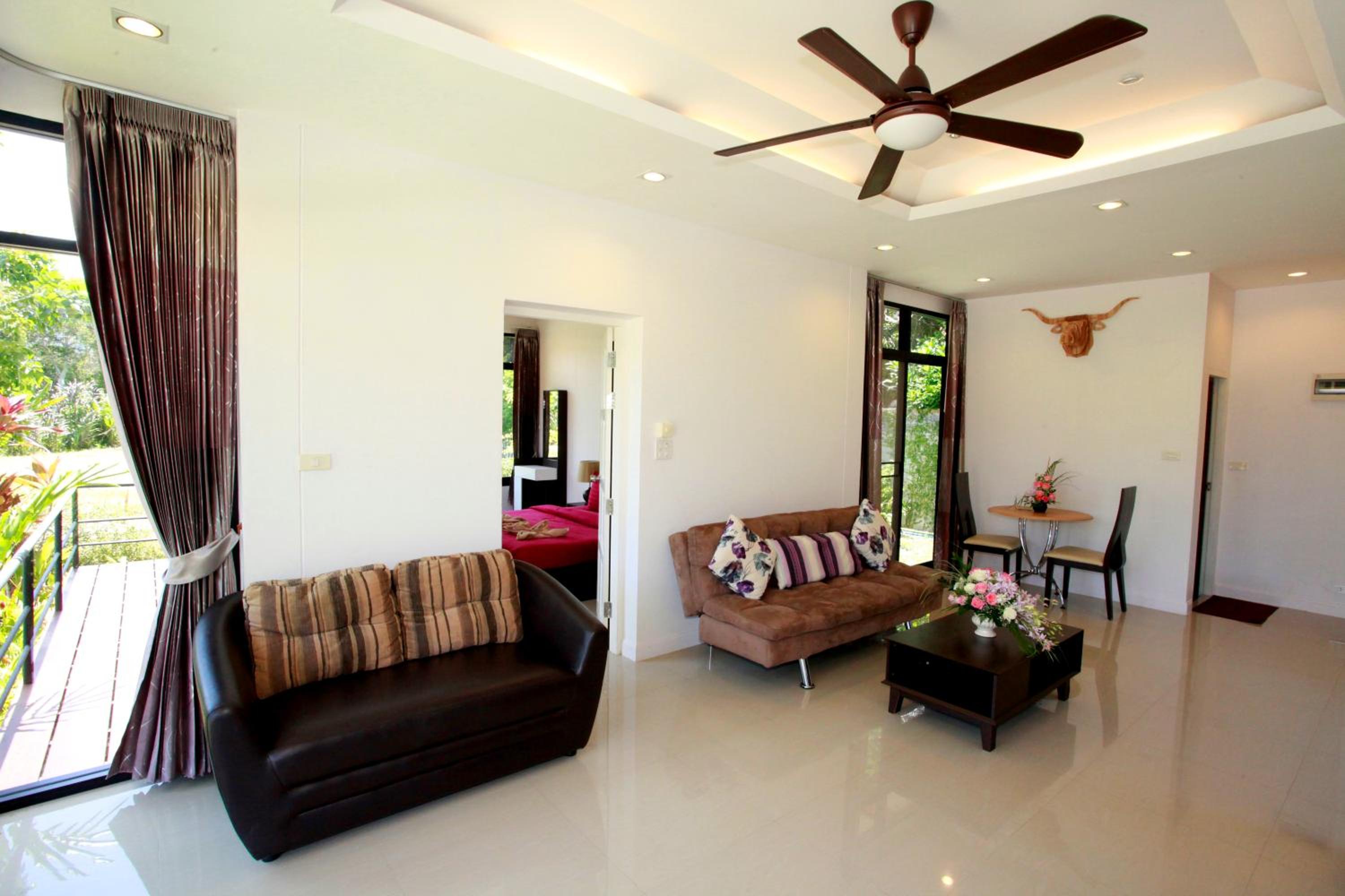 Villa with Garden View - Photo 15